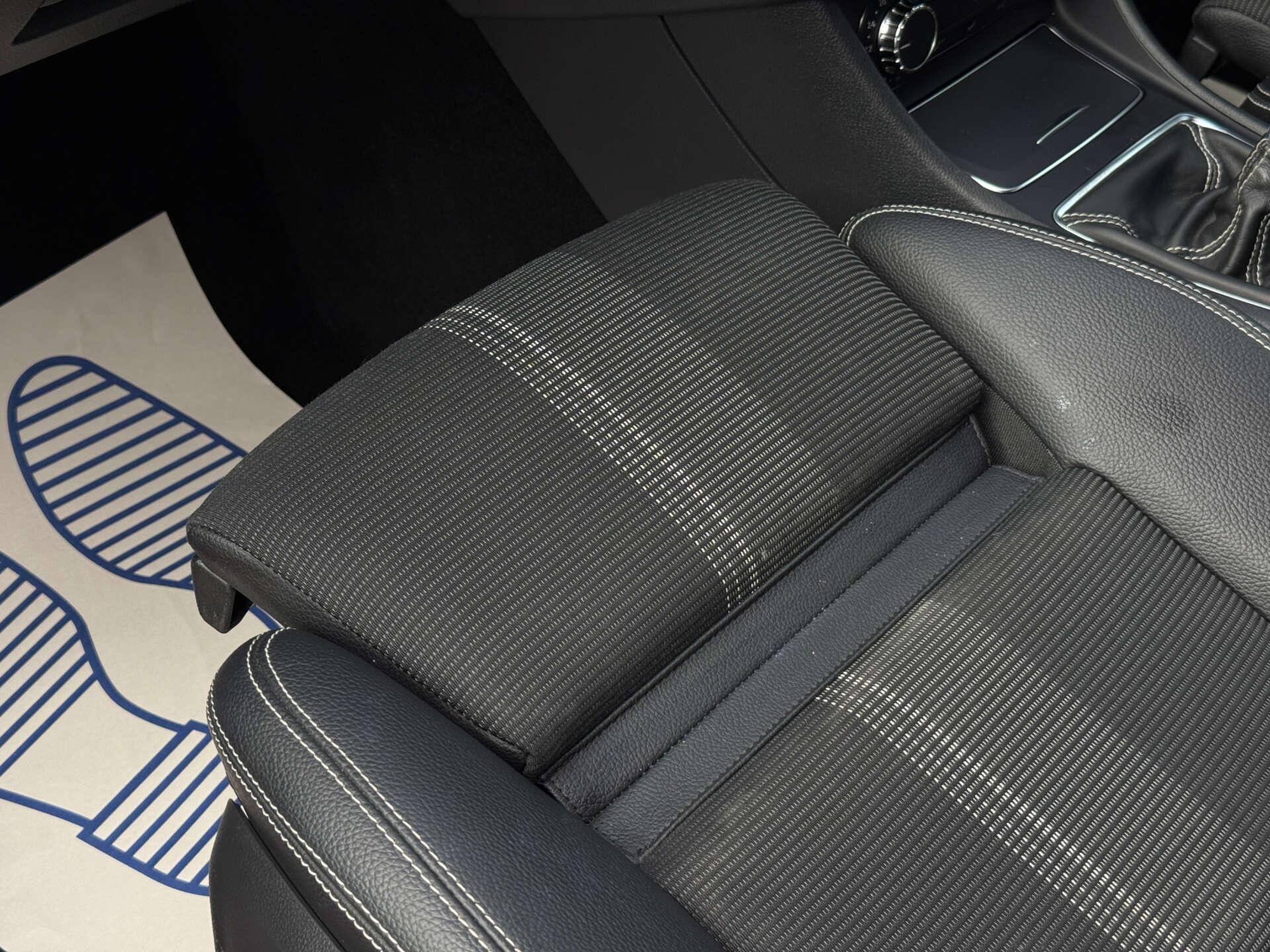 Mercedes-Benz GLA view 46