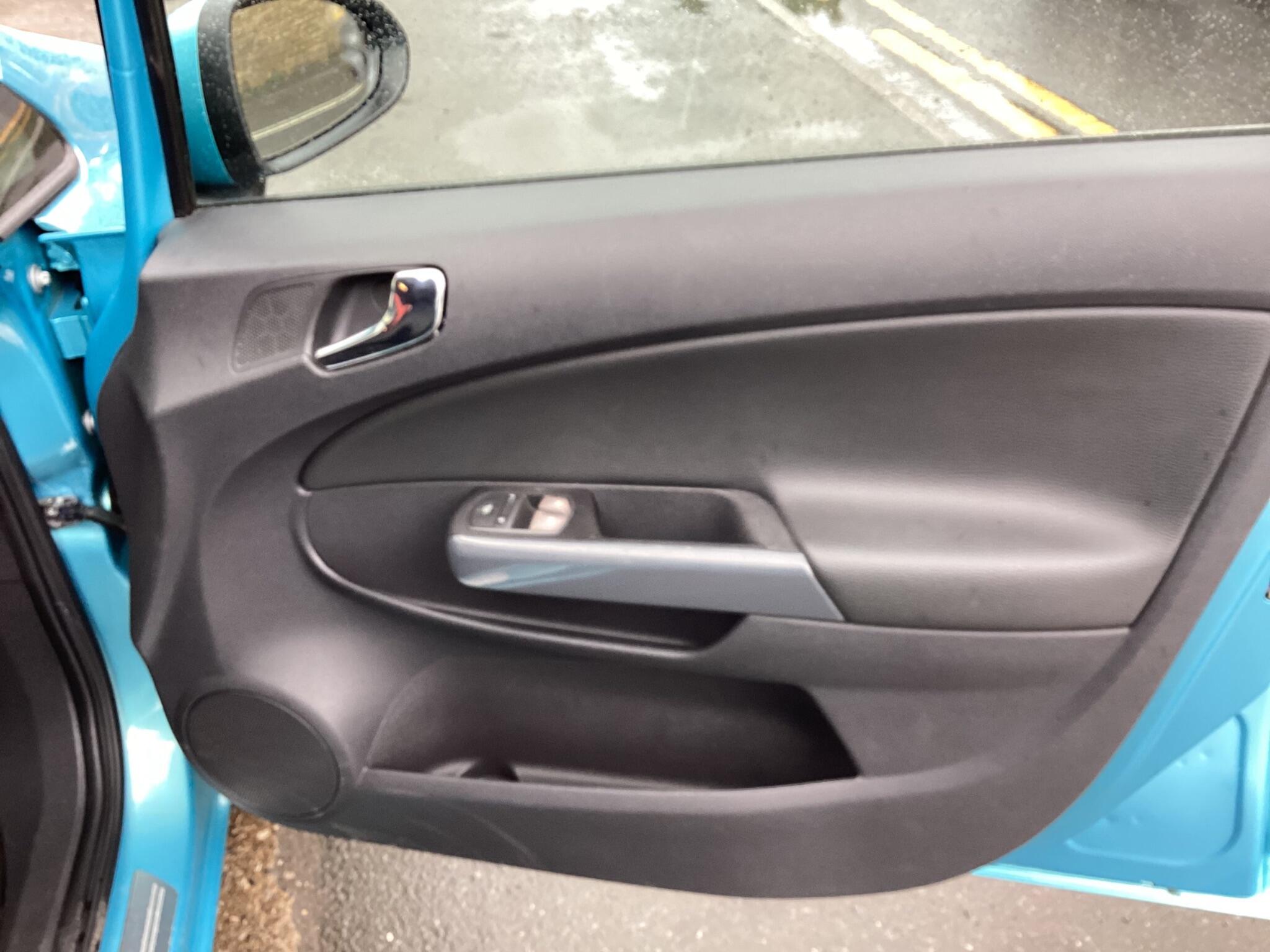 Vauxhall Corsa view 19
