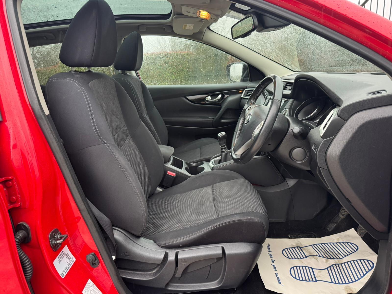 2015 Nissan Qashqai image 11