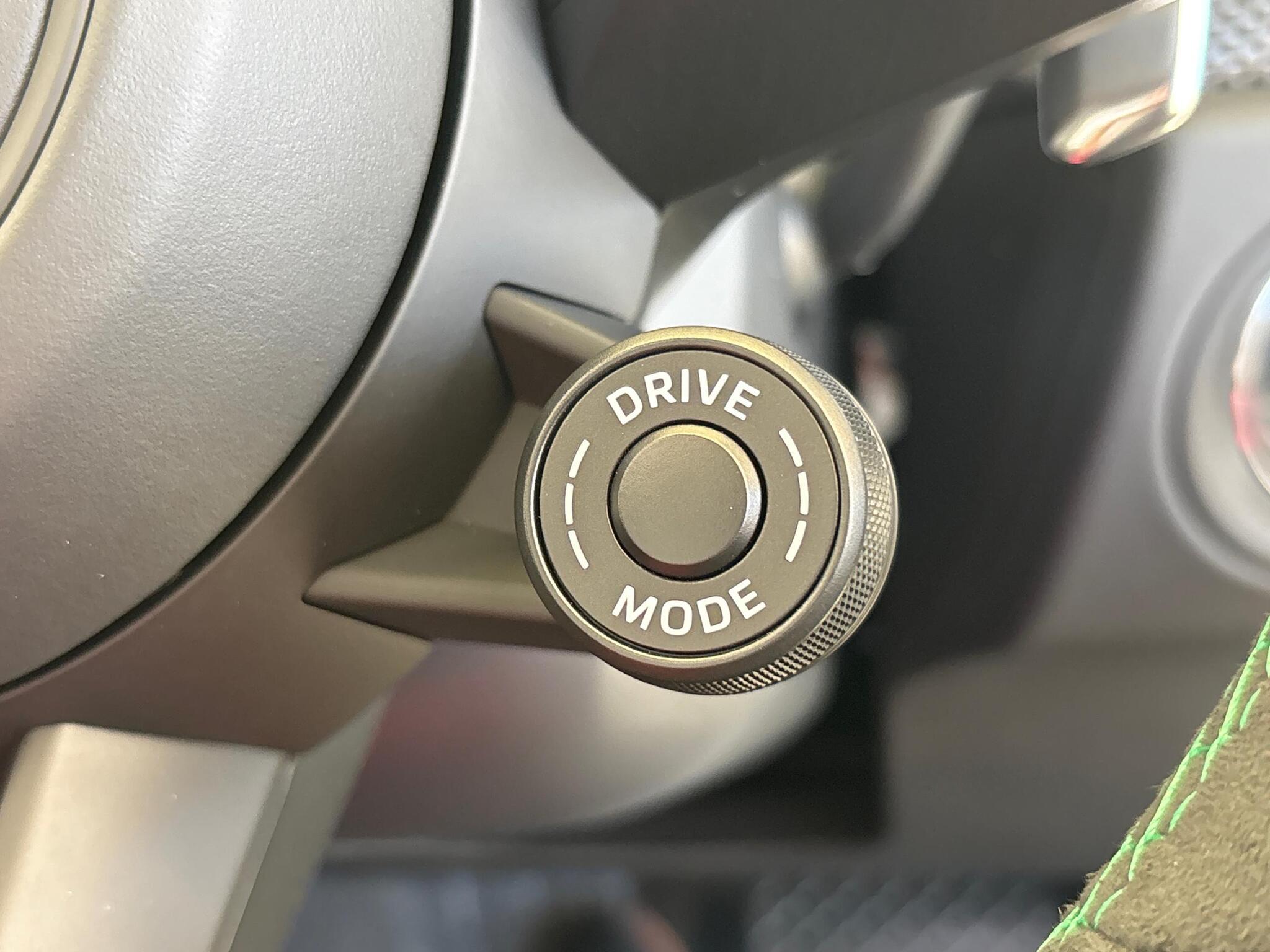Porsche Macan view 38