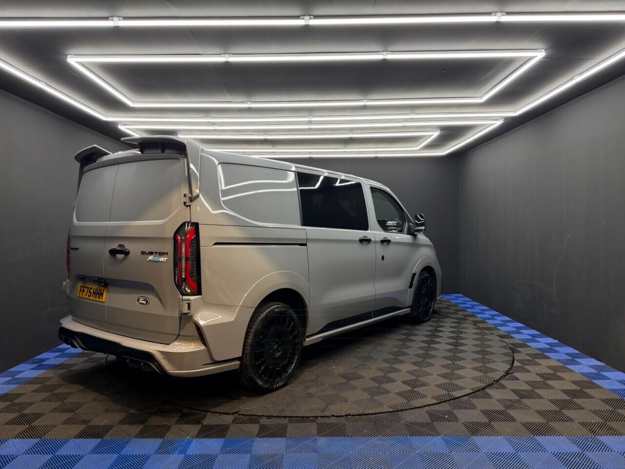 Ford Transit Custom view 19