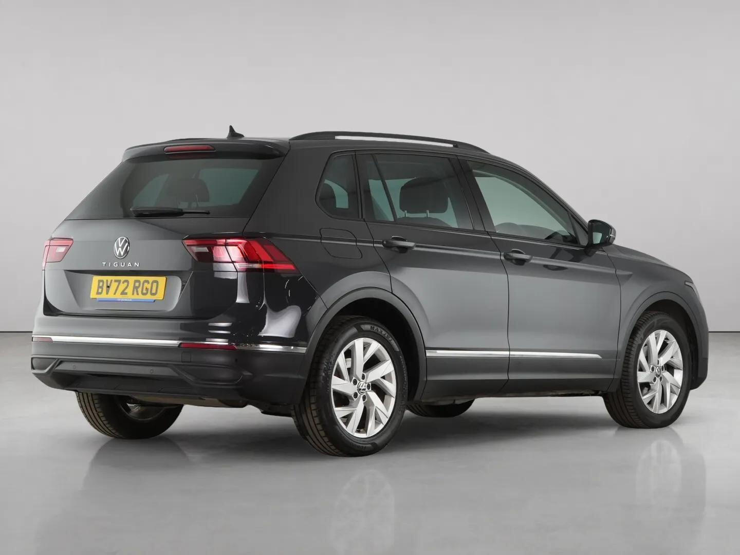 Volkswagen Tiguan view 8