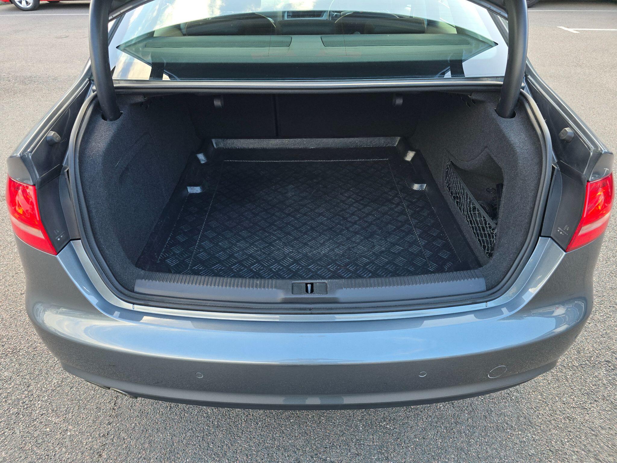 Audi A4 view 55