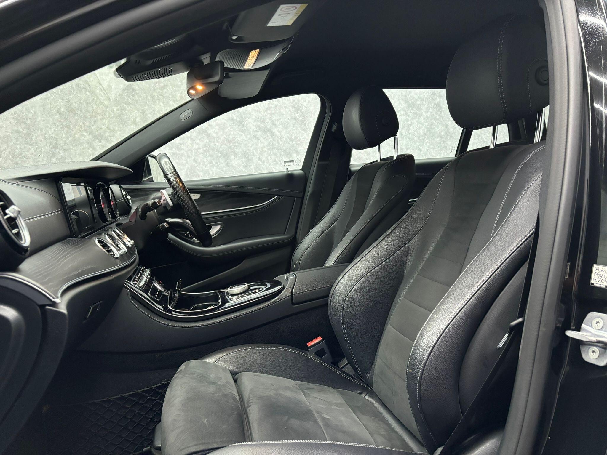 Mercedes-Benz E-Class view 27