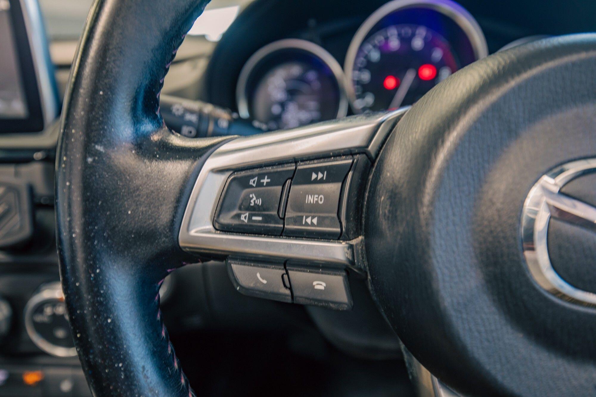 Mazda MX-5 view 9