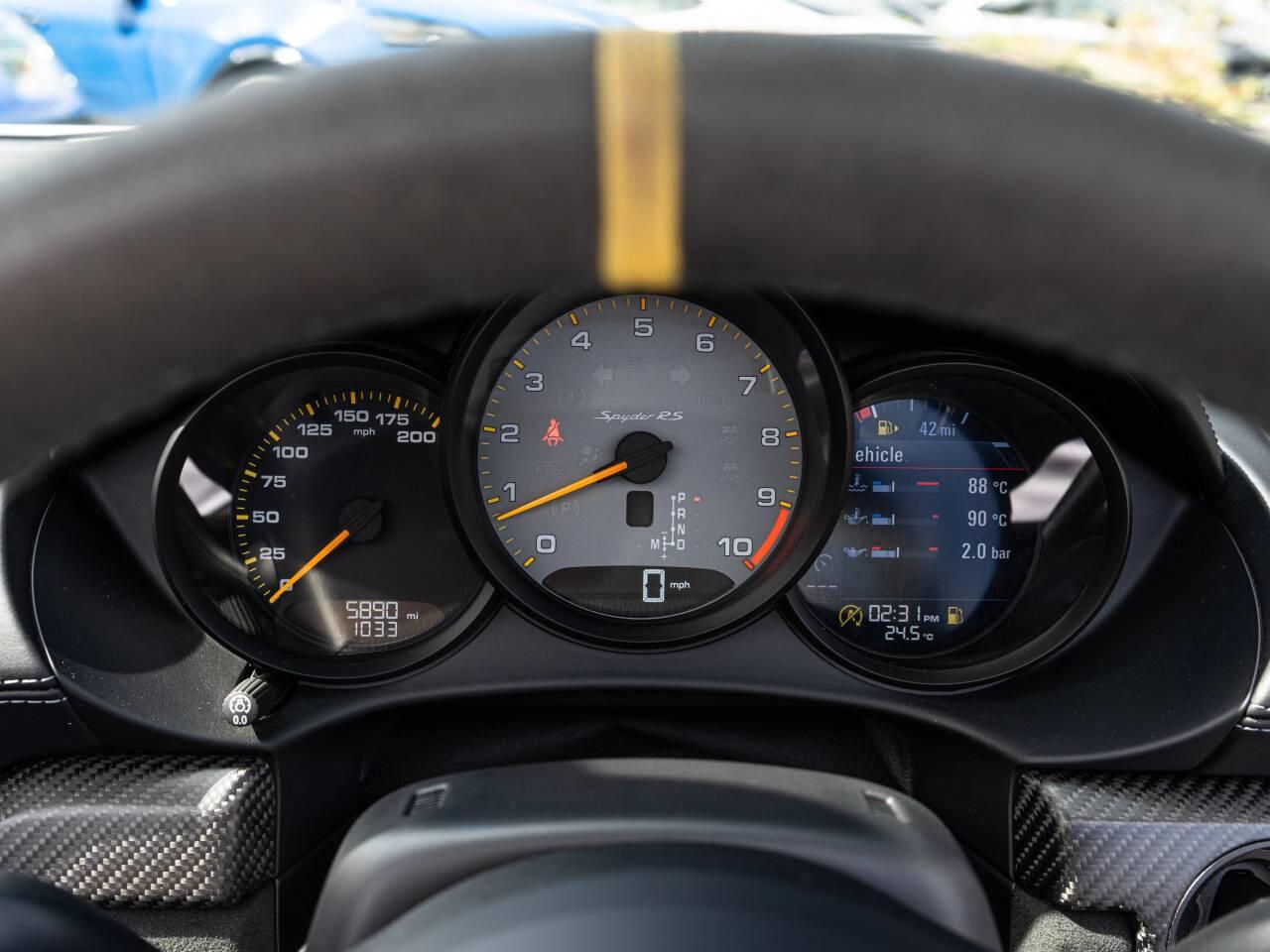 Porsche 718 Spyder view 26