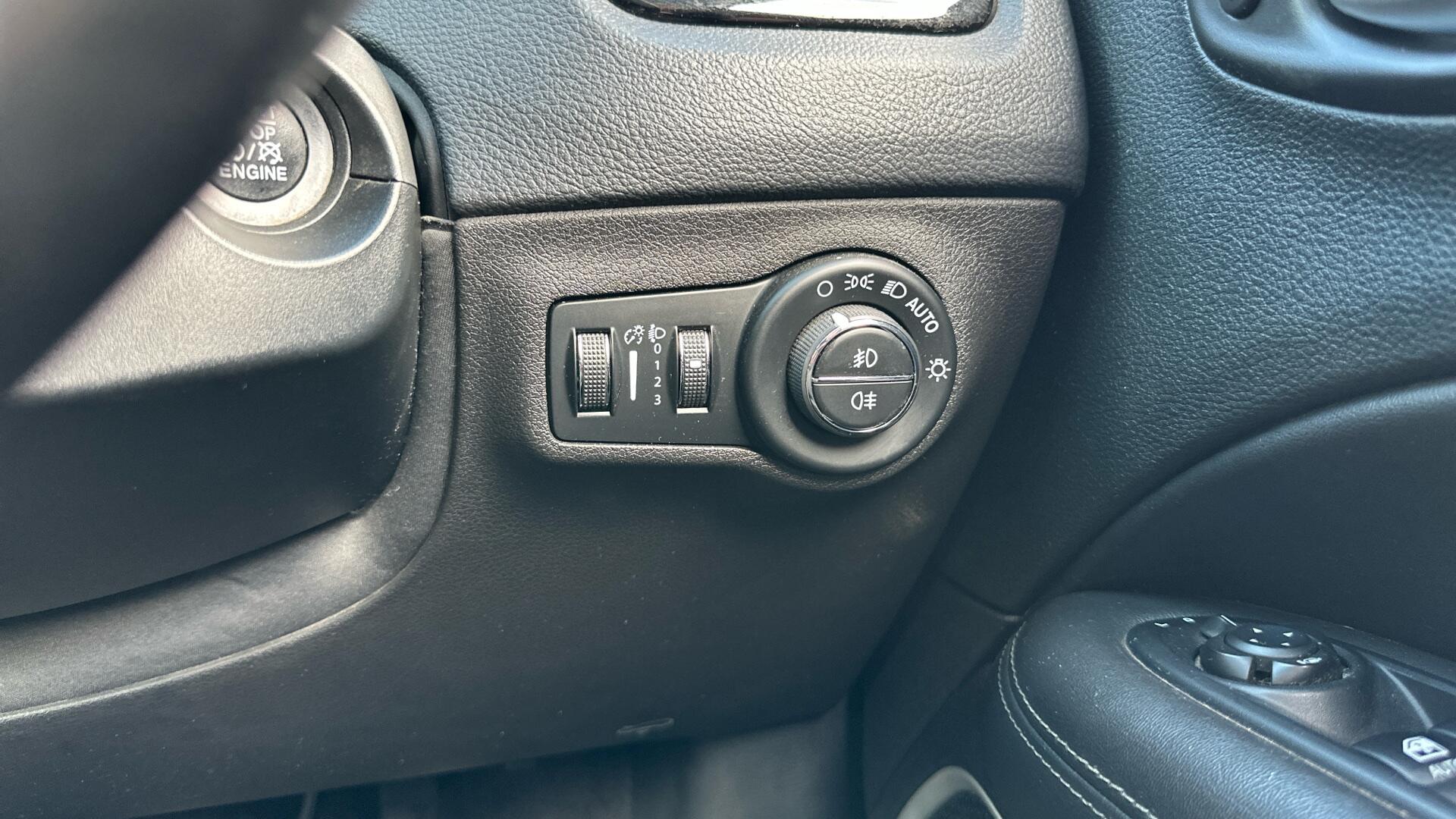 Jeep Compass view 60