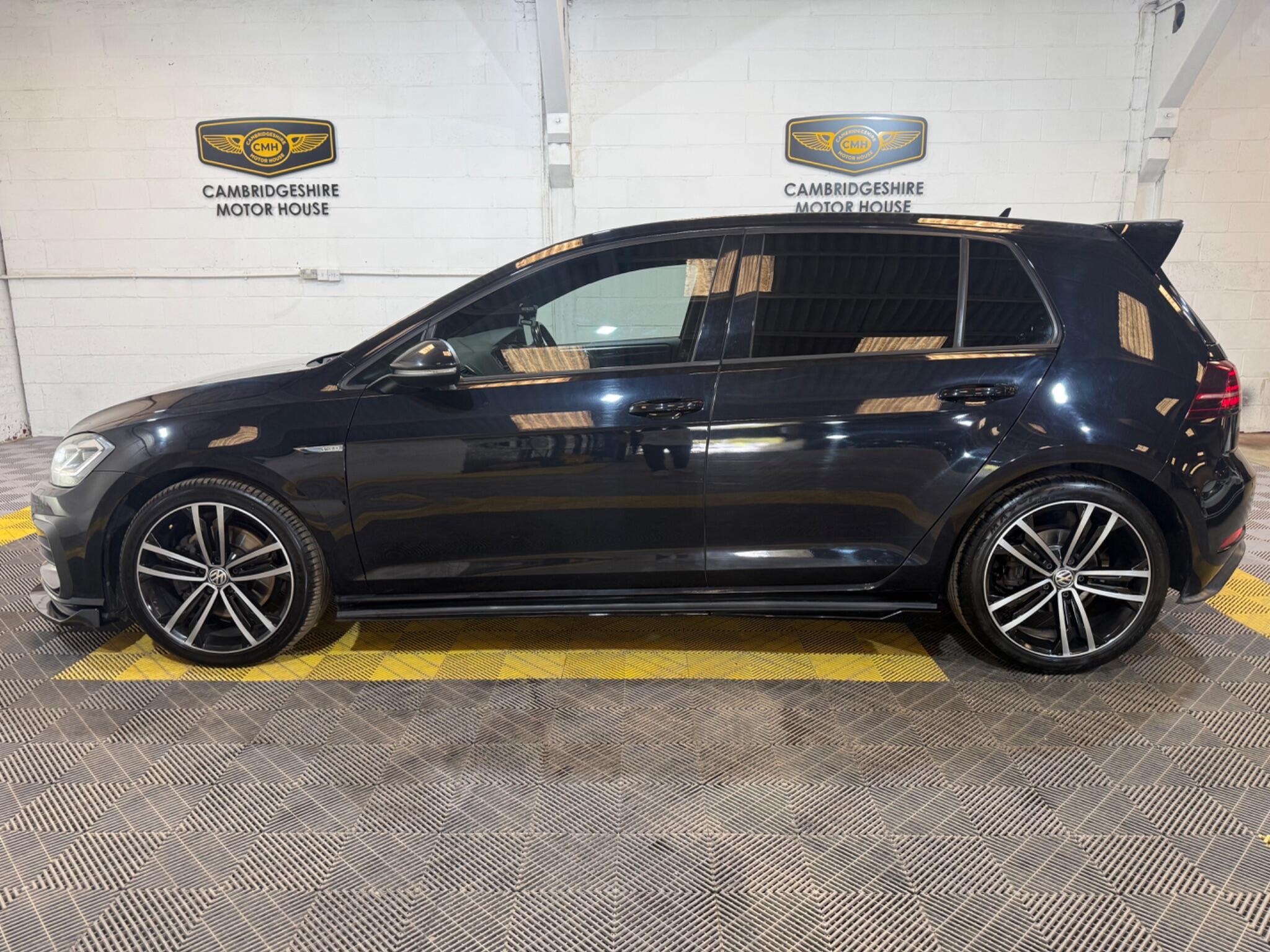 Volkswagen Golf view 10