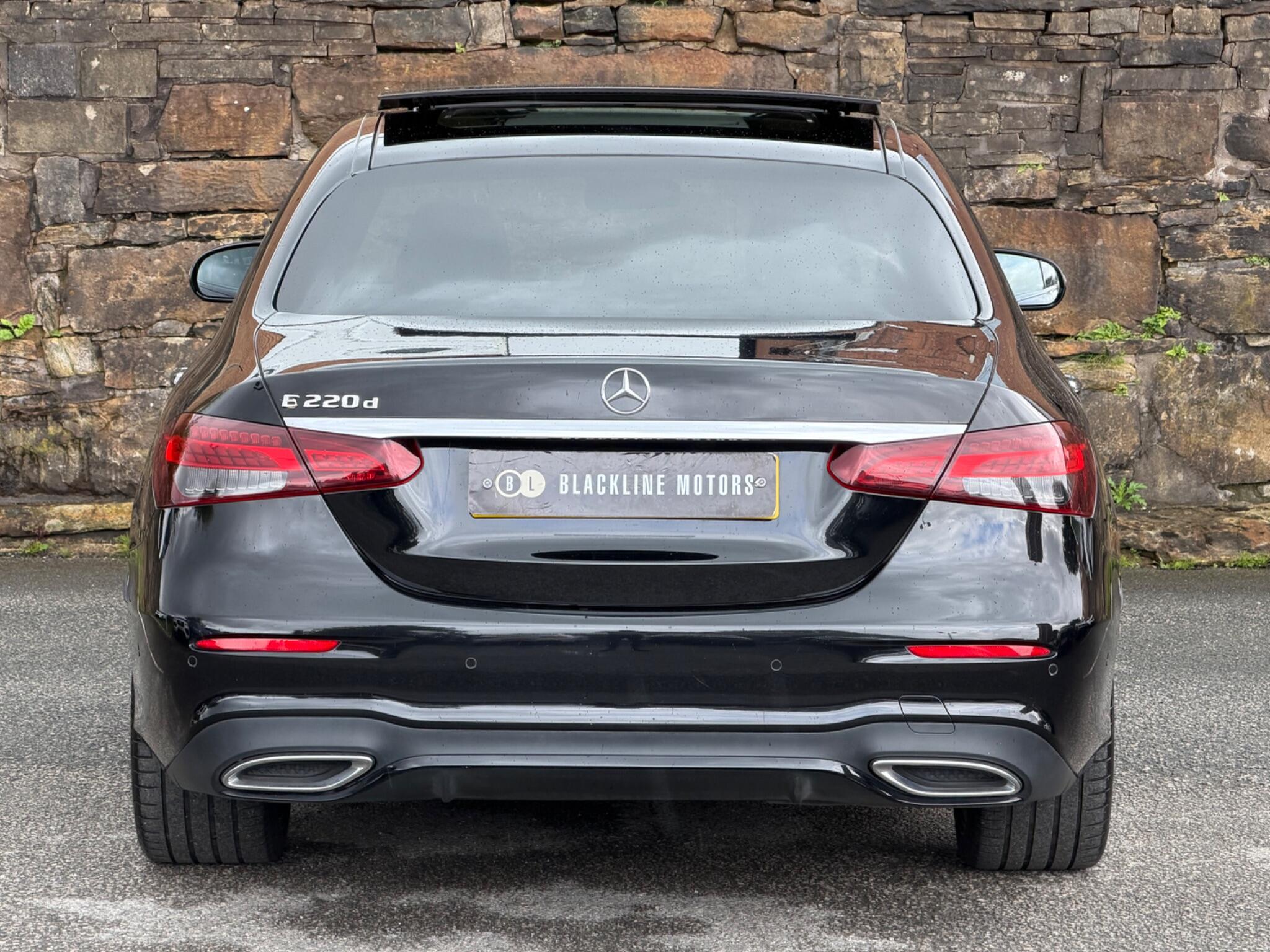 Mercedes-Benz E-Class view 6