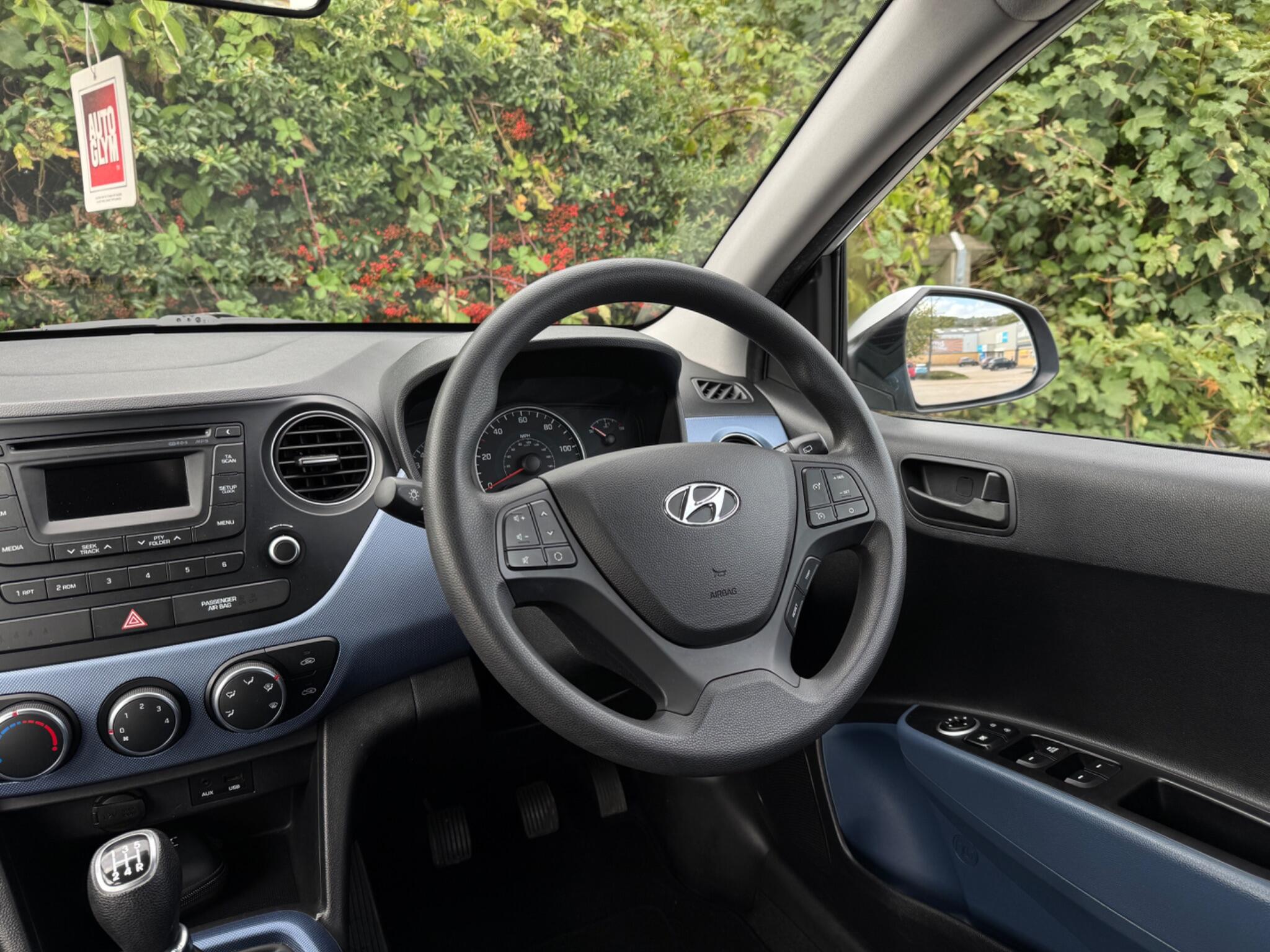 Hyundai I10 view 17