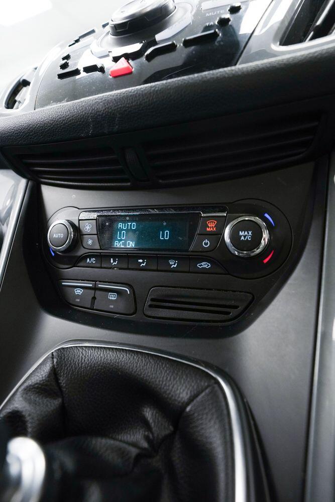 Ford C-Max view 16