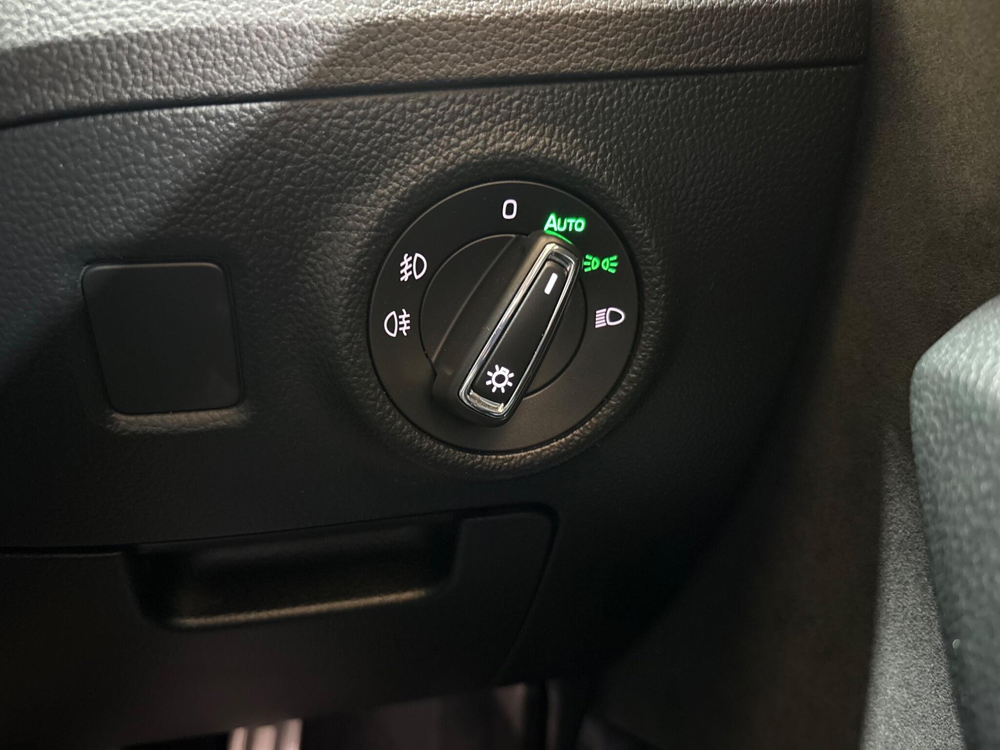 Skoda Superb view 37
