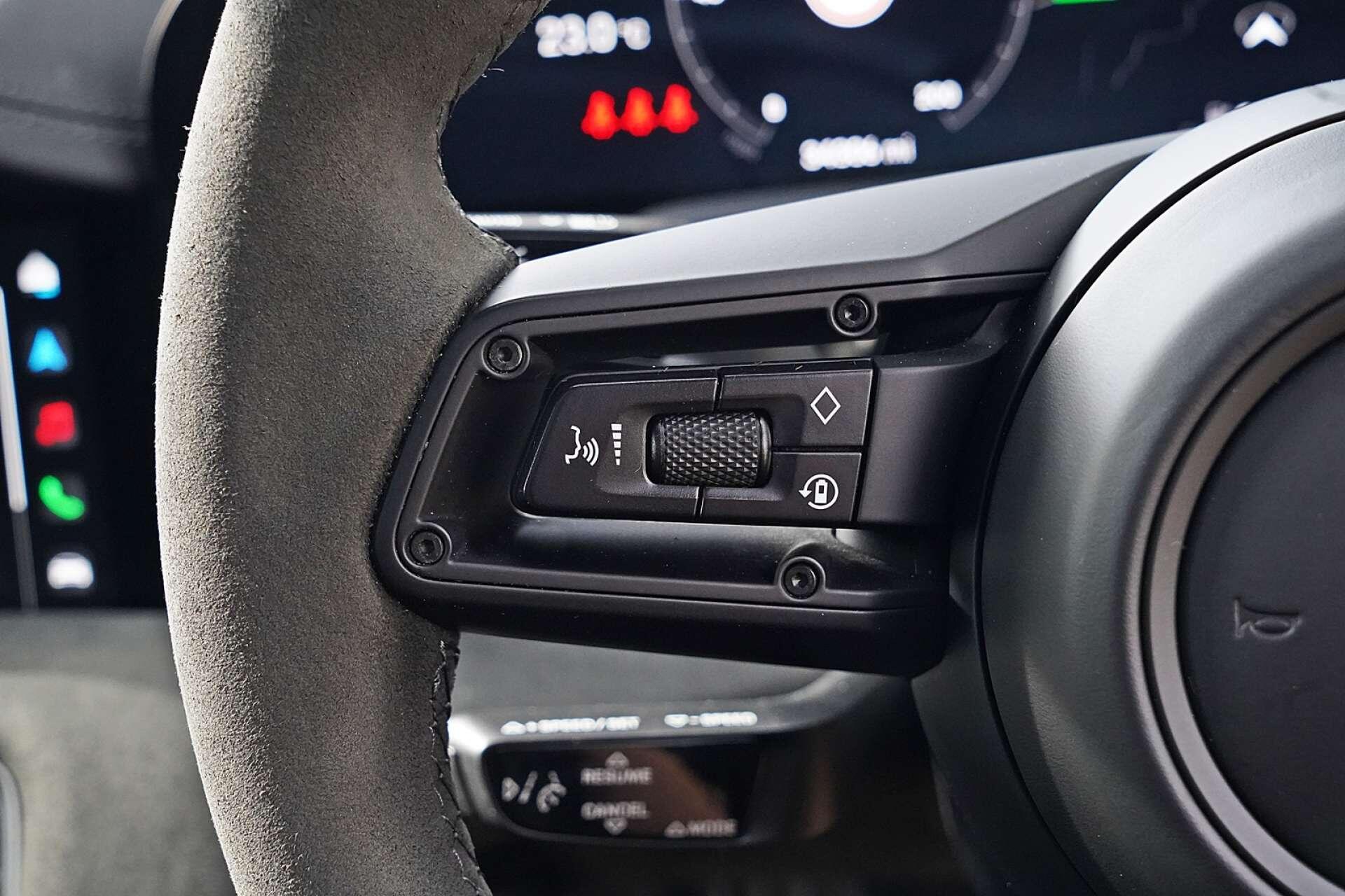 Porsche Taycan view 30