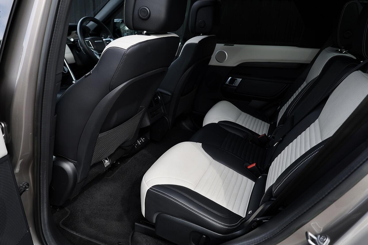 Land Rover Discovery 3 view 33