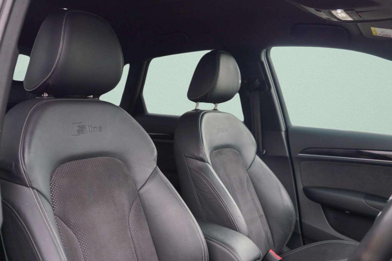 Audi Q3 view 2
