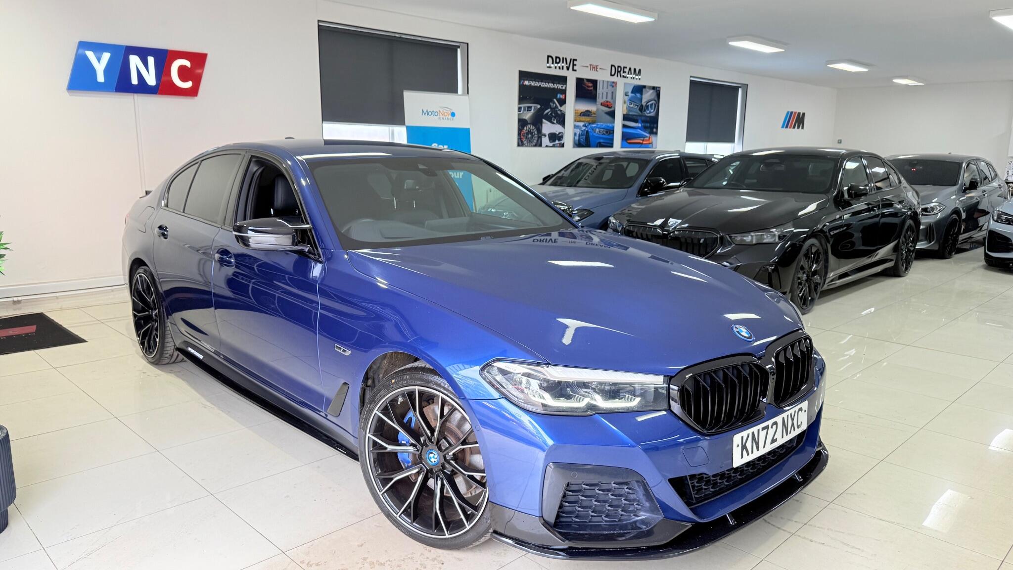 BMW 5 Series view 6