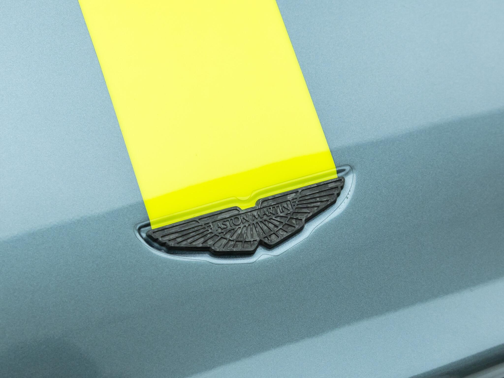 Aston Martin Vantage view 36