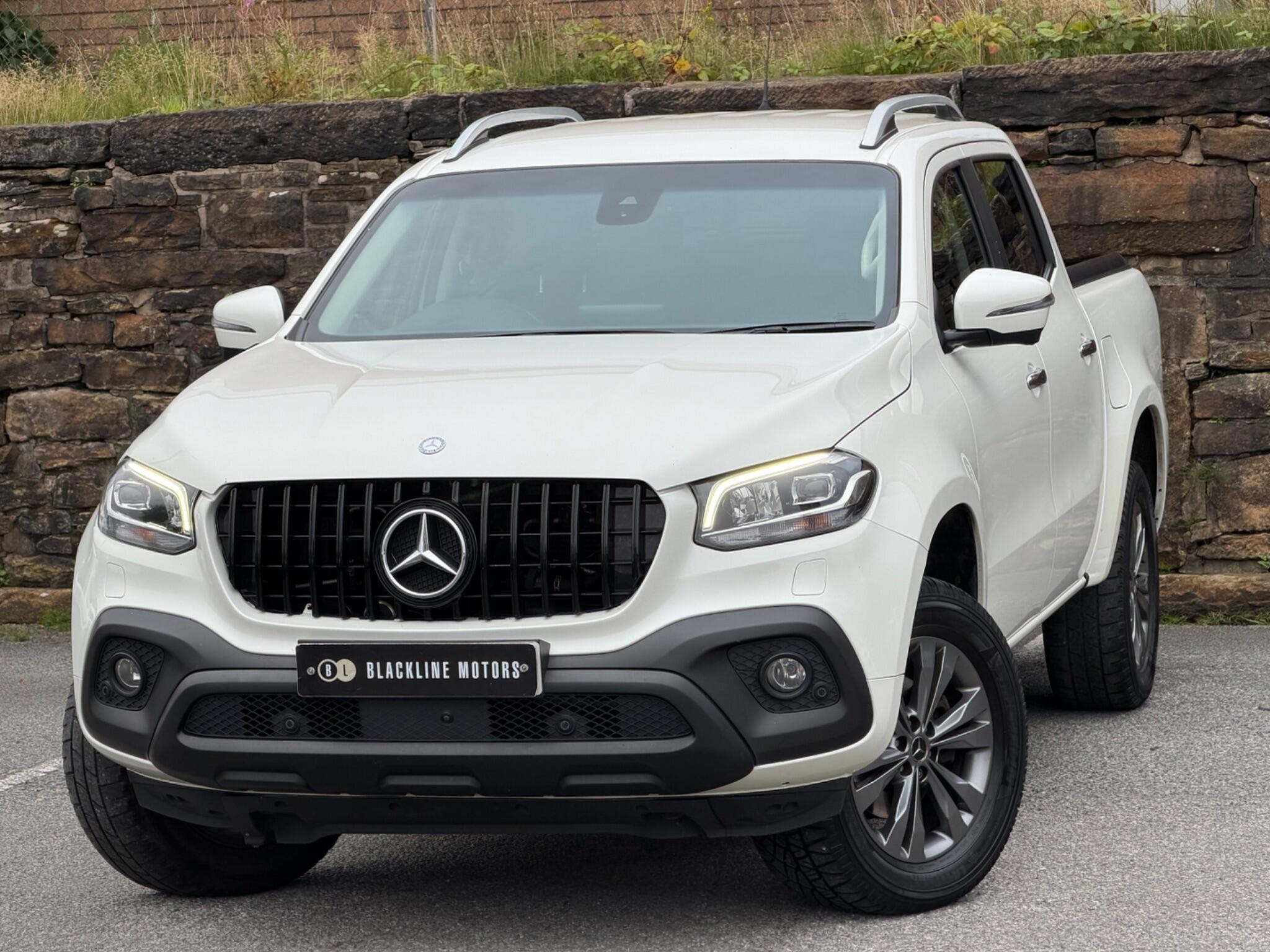 Mercedes-Benz X-Class view 3