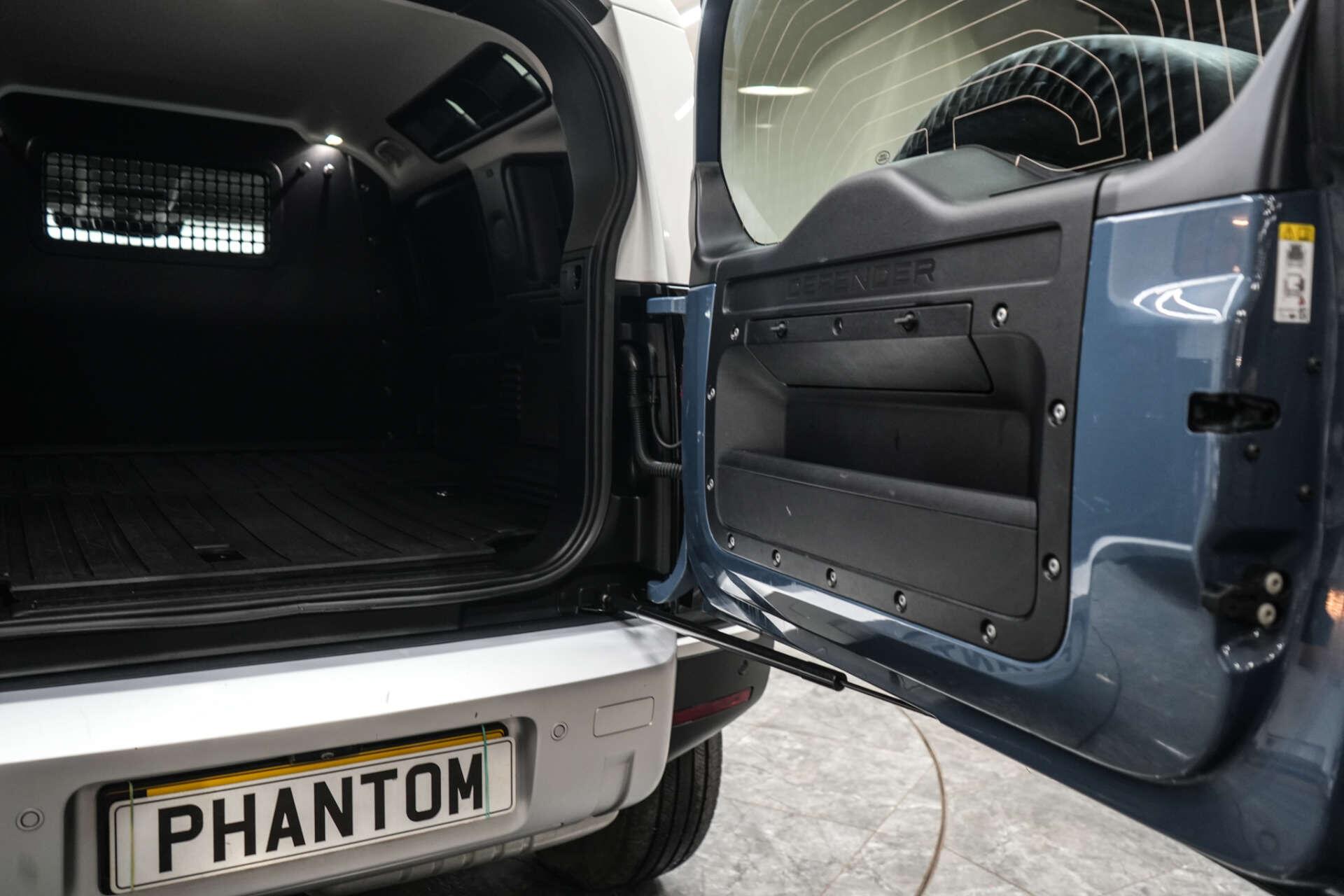 Land Rover Defender view 14