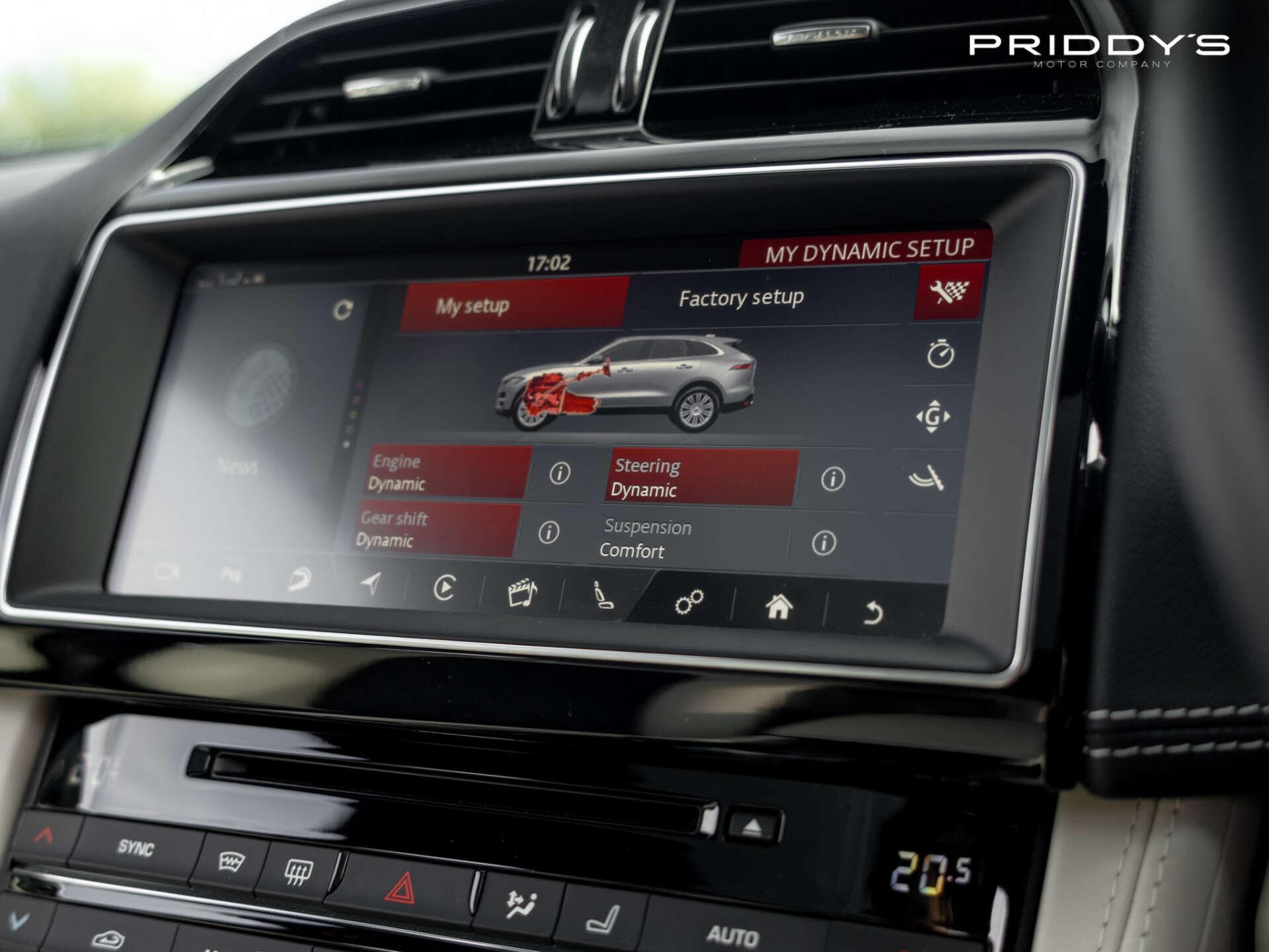Jaguar F-Pace view 44