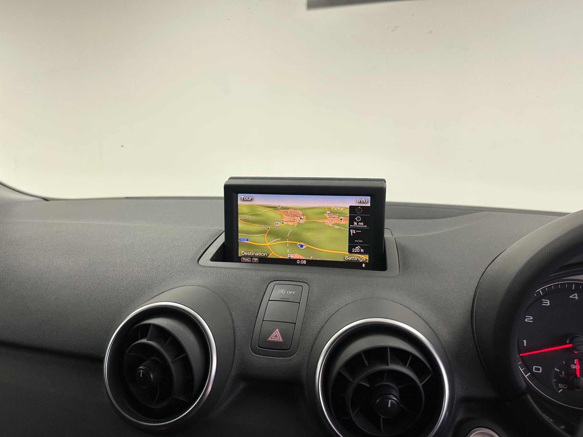 2014 Audi A1 image 17