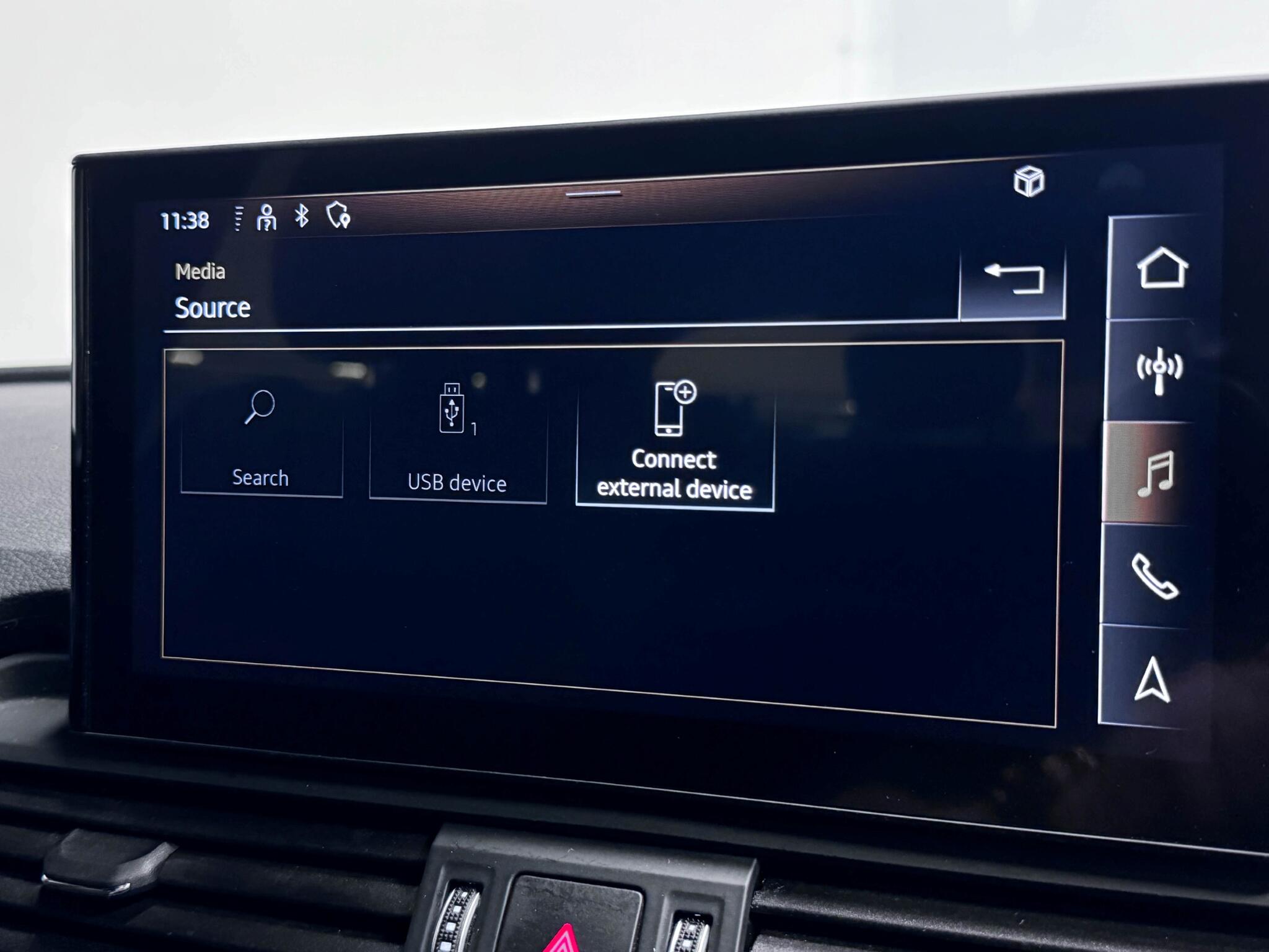 Audi Q5 view 42