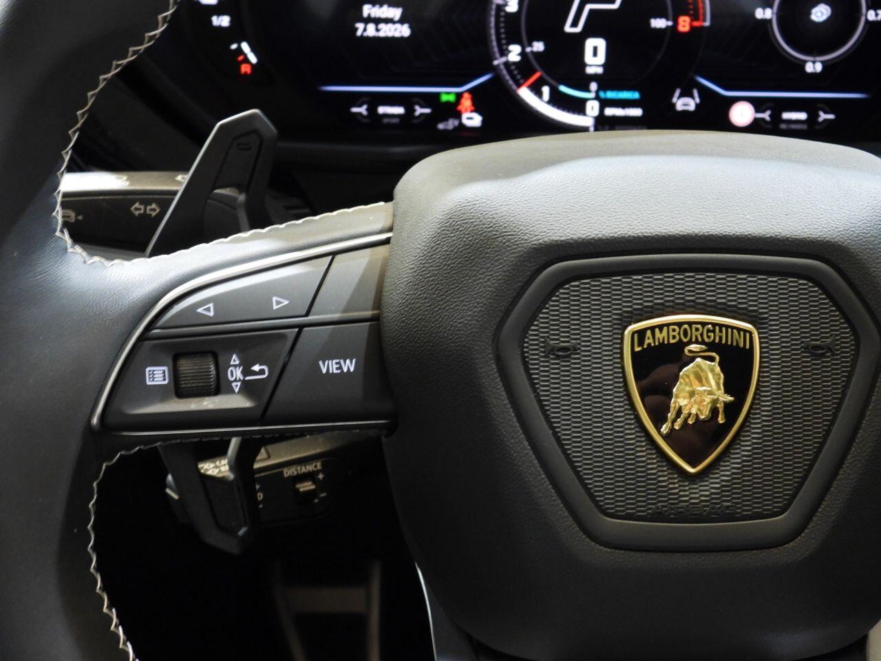 Lamborghini Urus view 66