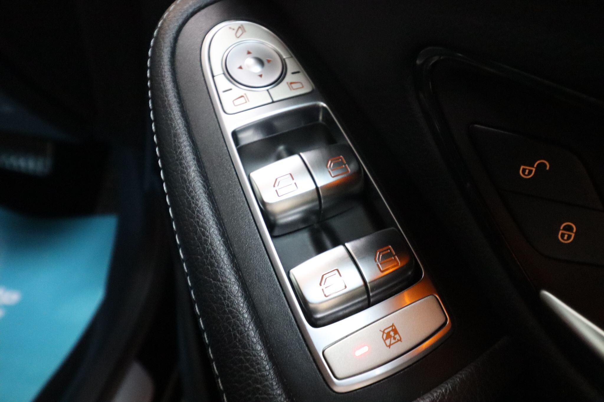 Mercedes-Benz GLC view 16