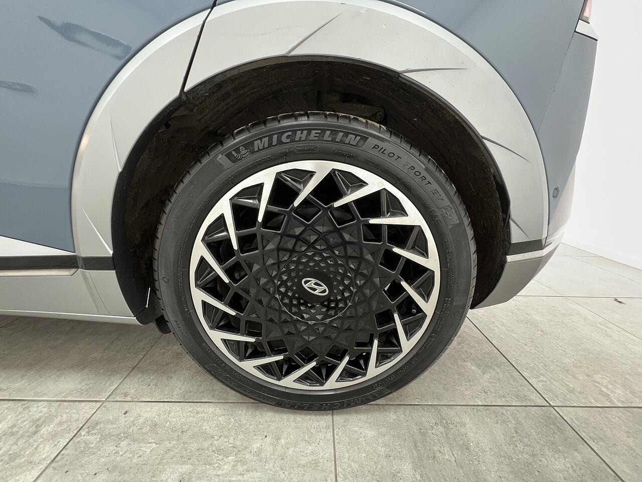 Hyundai Ioniq 5 view 22