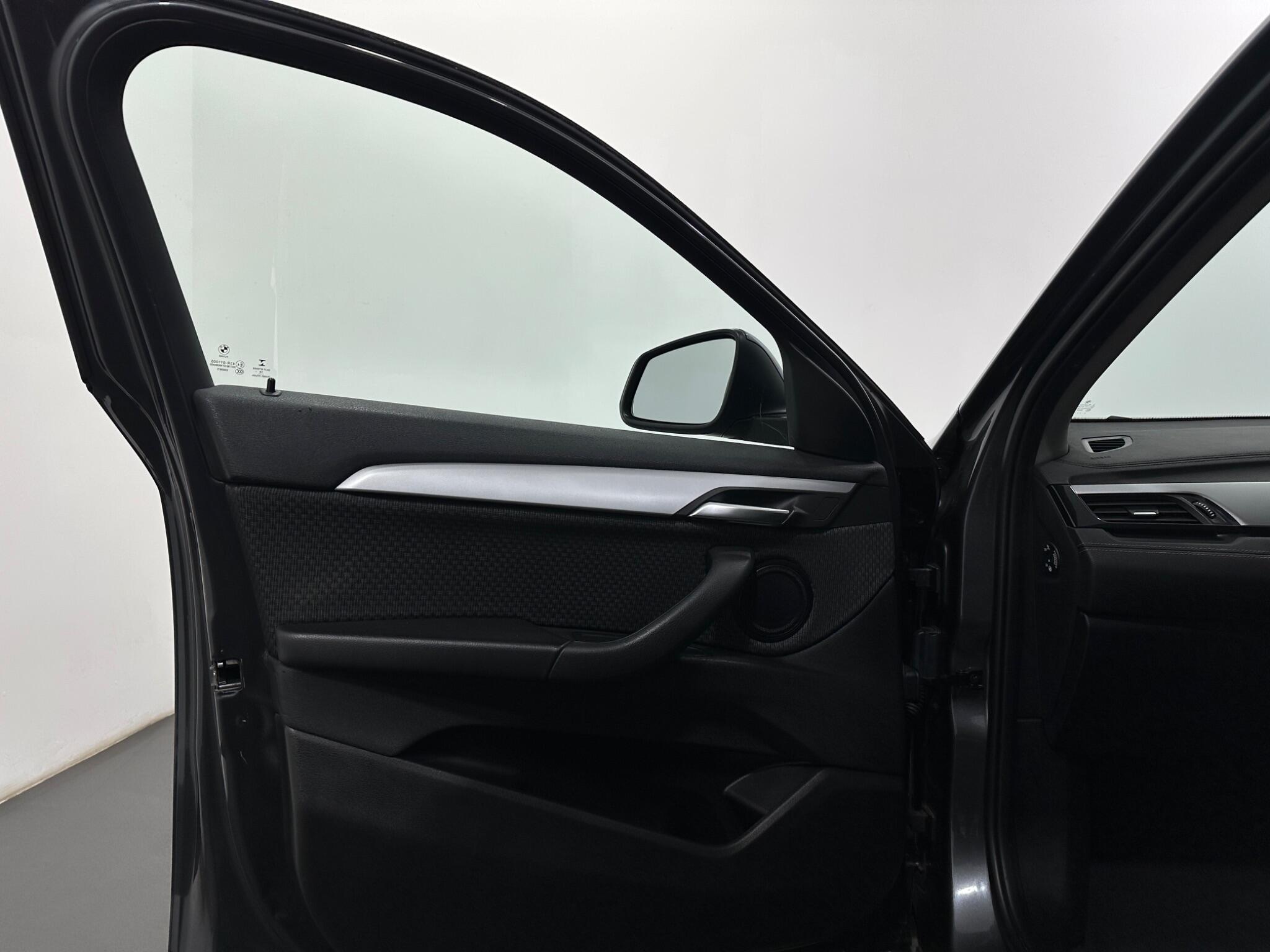 BMW X2 view 35