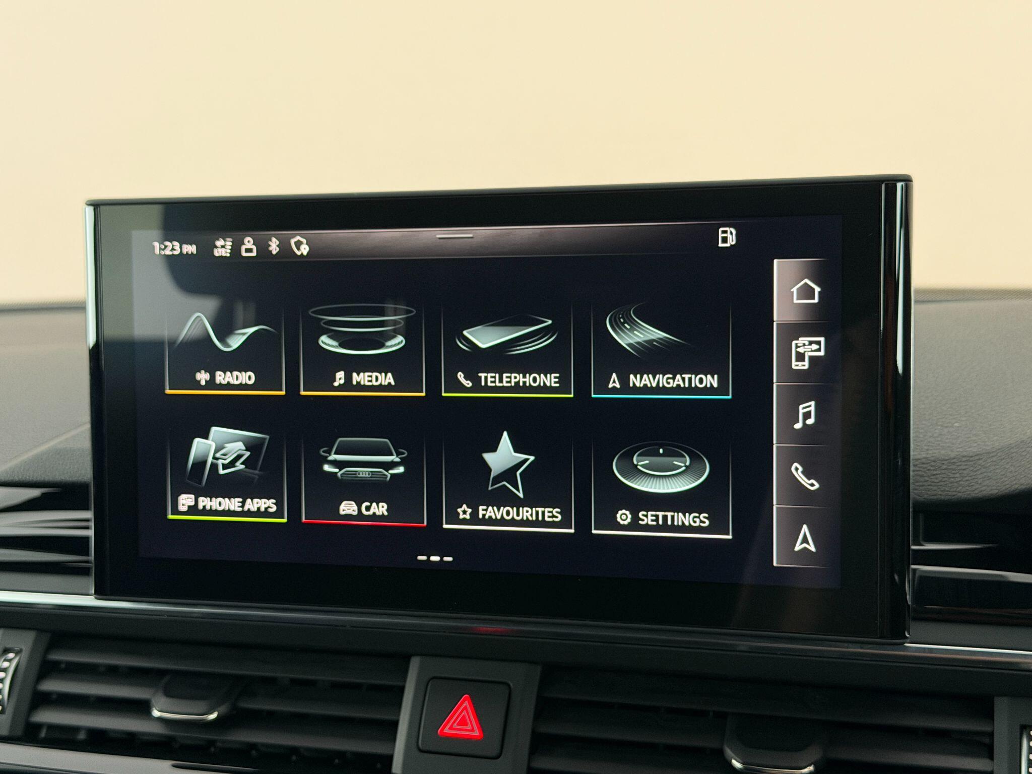 Audi A4 view 34