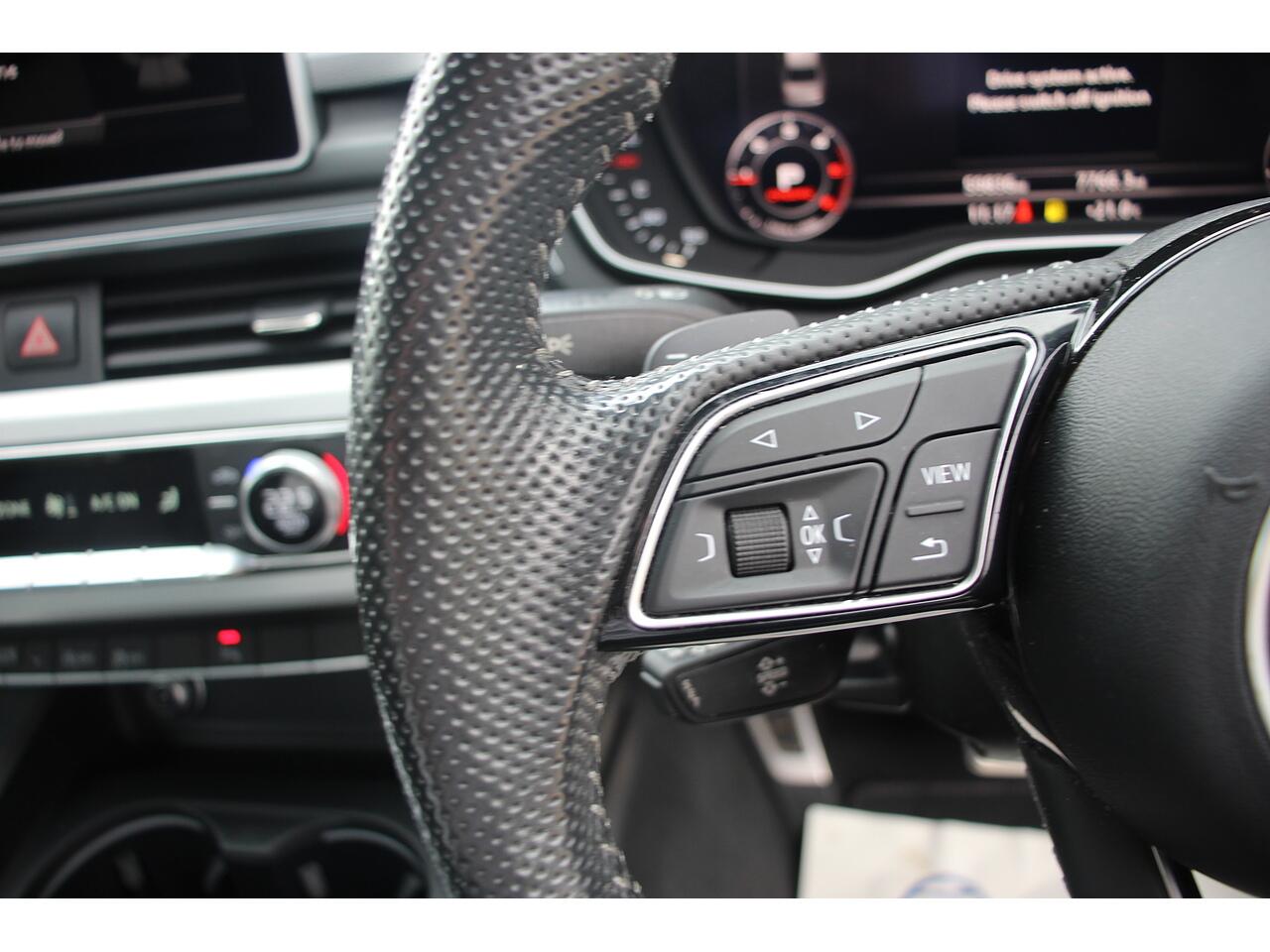 Audi A4 view 32