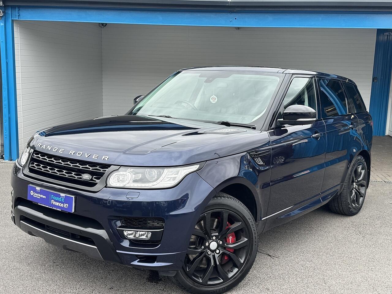 Land Rover Range Rover Sport view 3