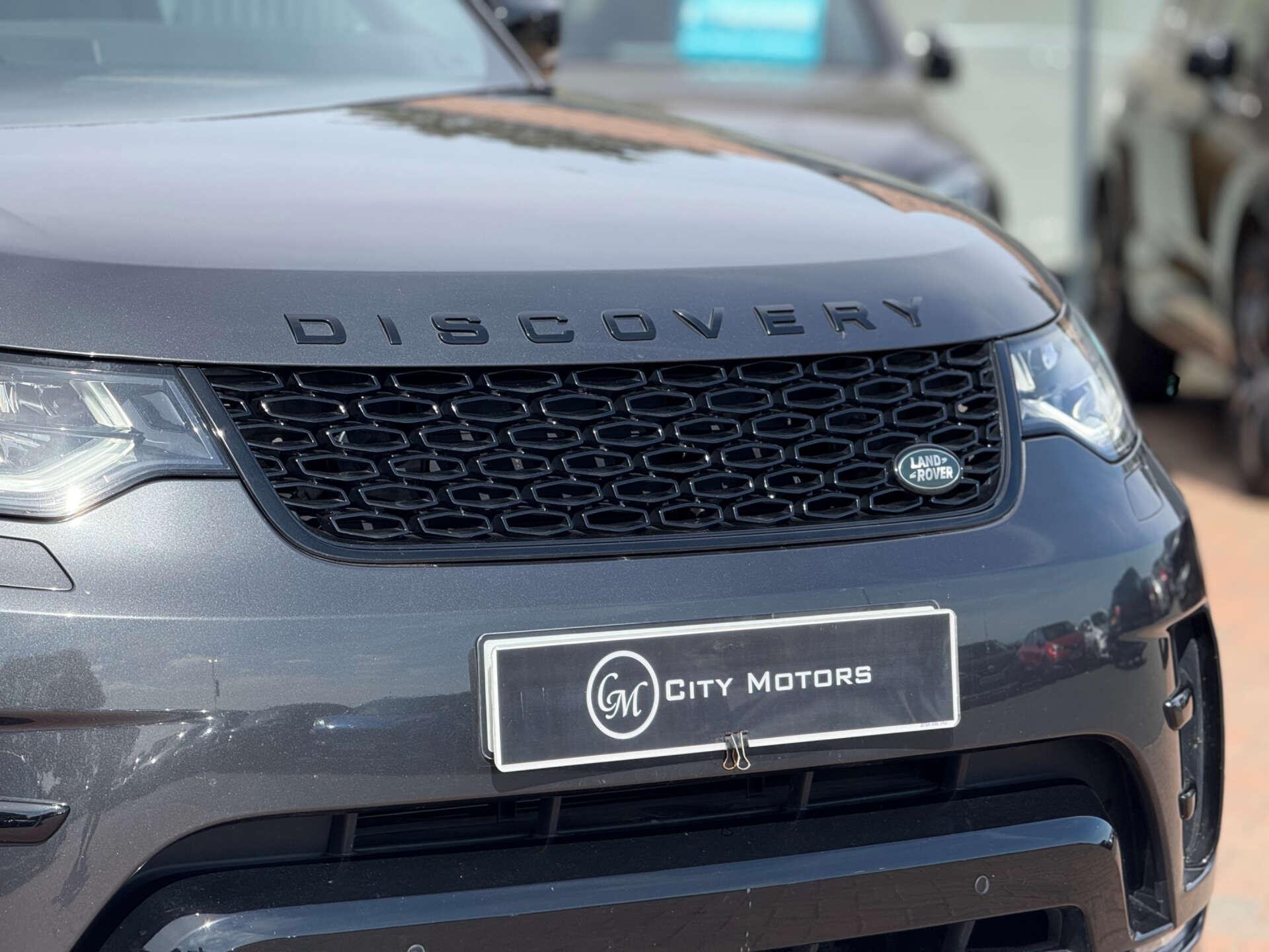 Land Rover Discovery view 14