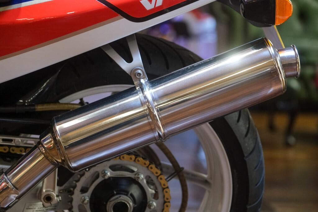 Honda VFR750 view 20