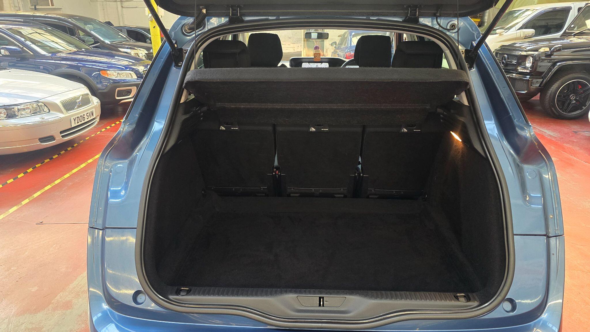 Citroen C4 Picasso view 23