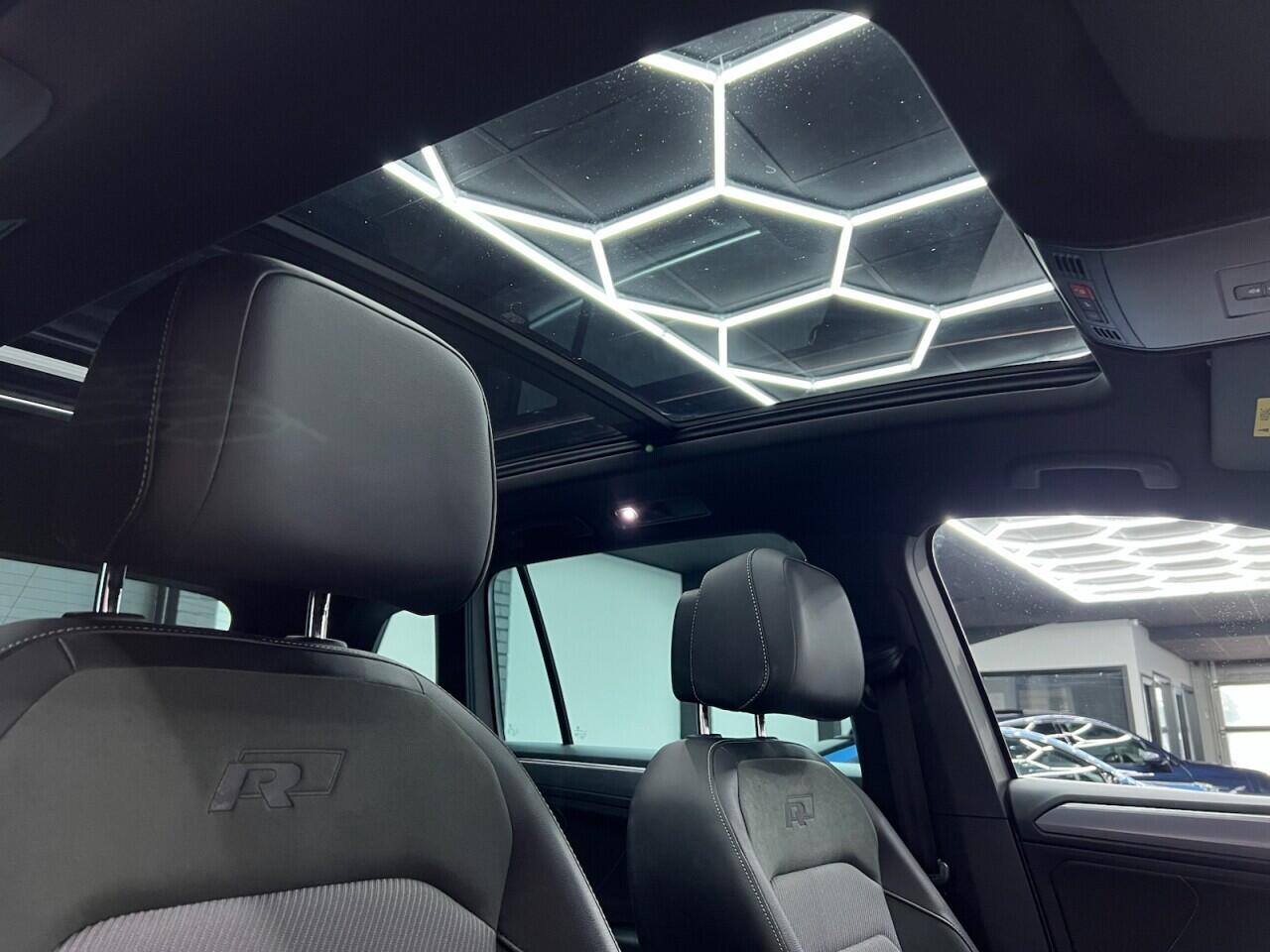 Volkswagen Tiguan view 40