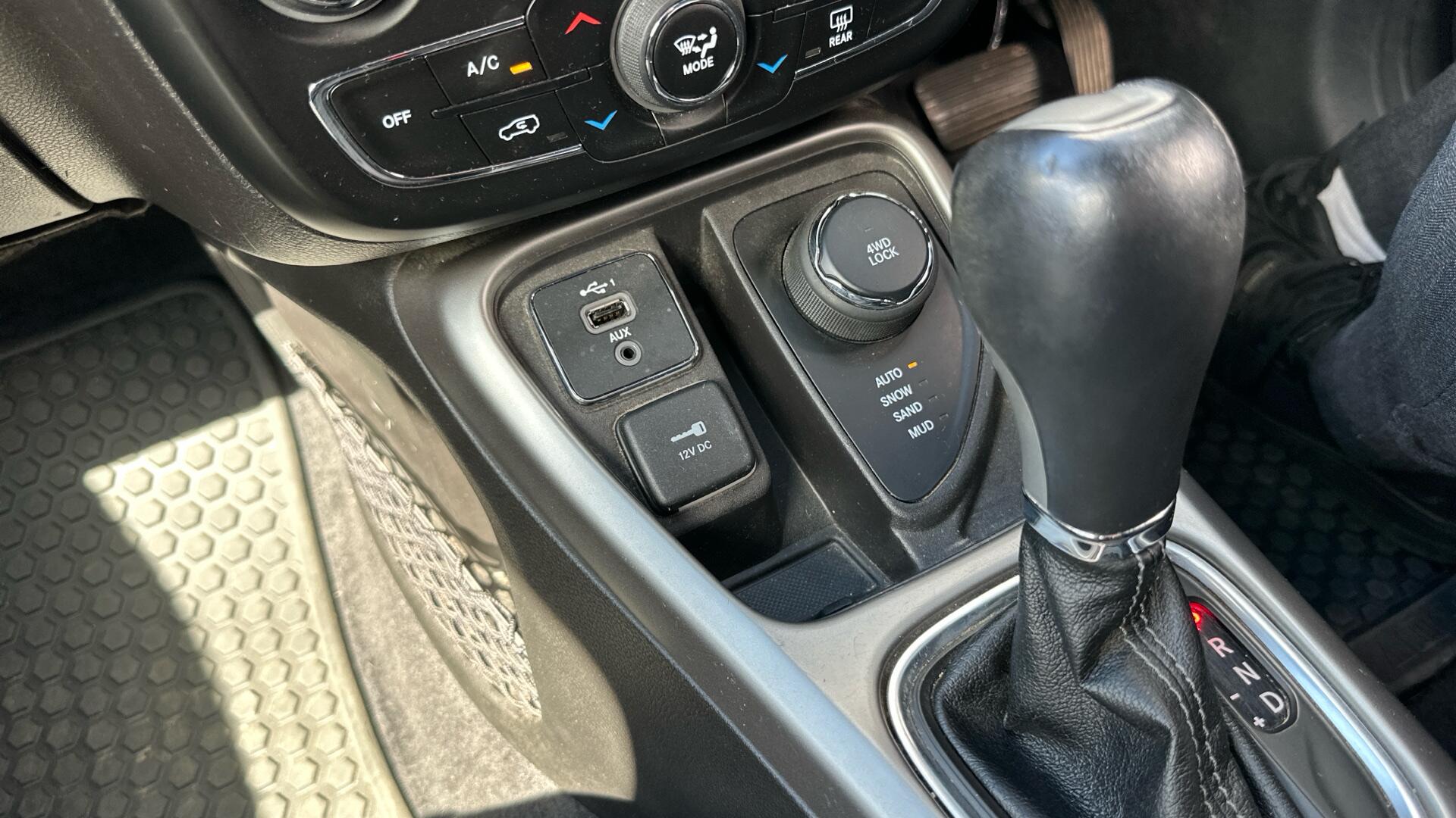 Jeep Compass view 67