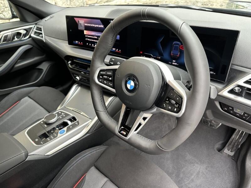 BMW i4 view 7
