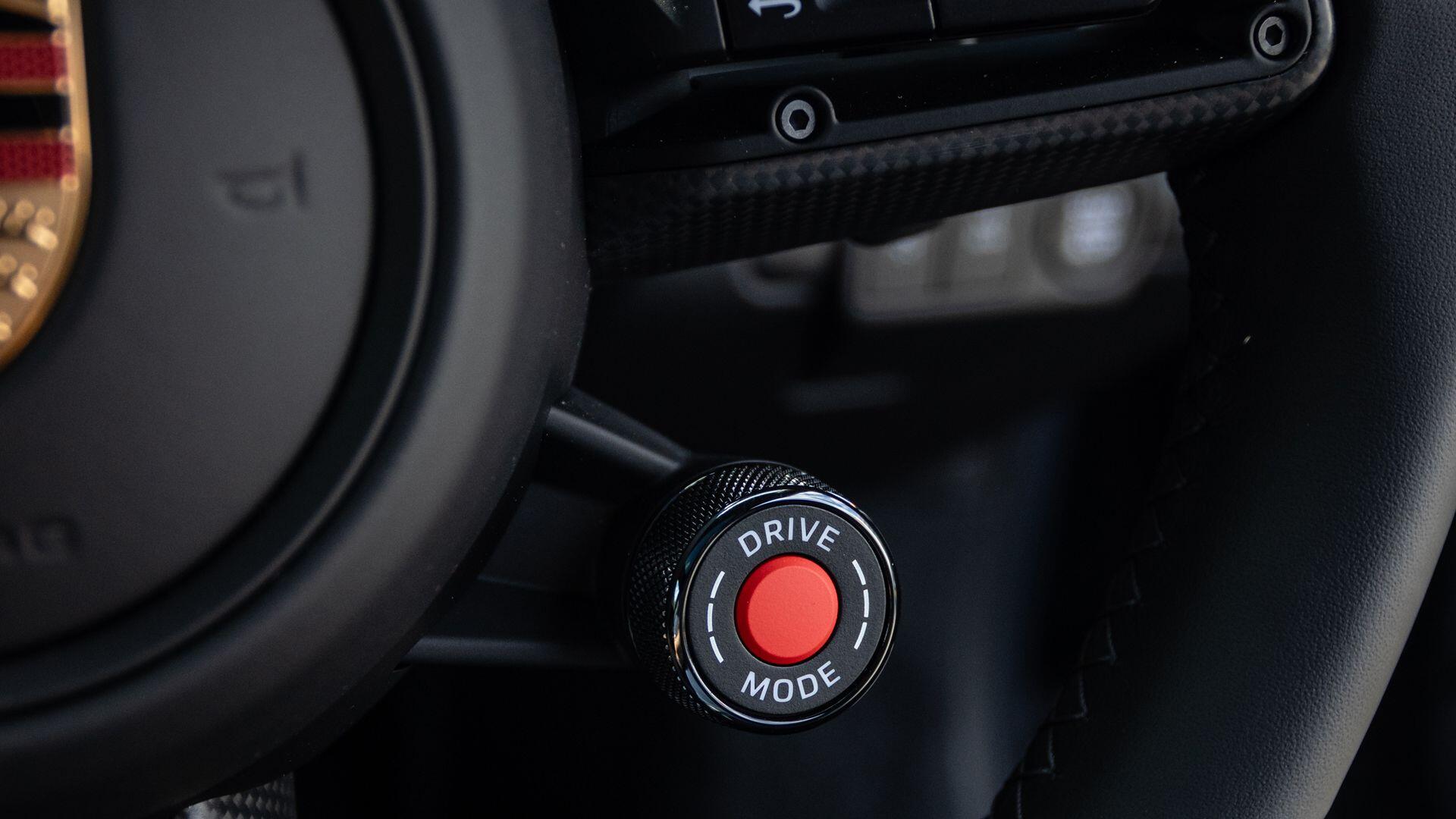 Porsche 911 view 15