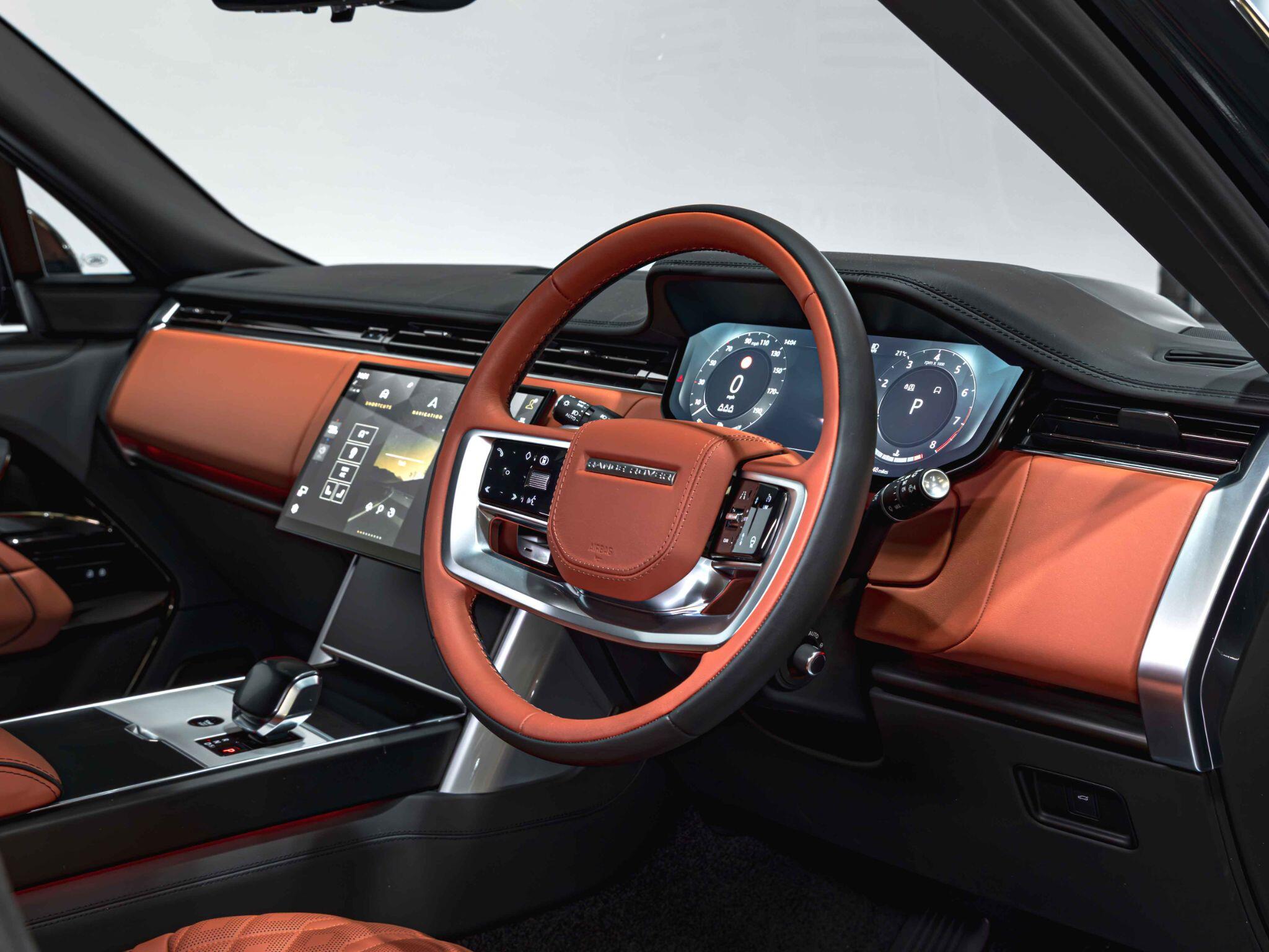 Land Rover Range Rover view 19