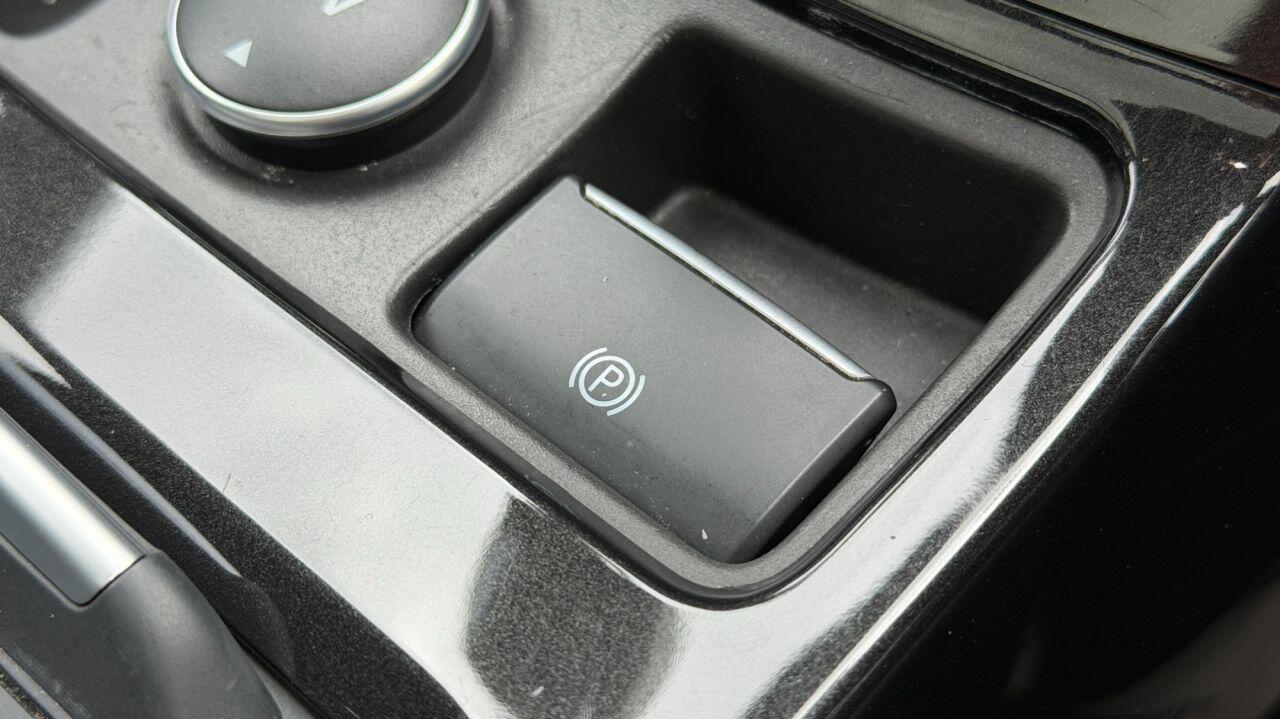 Ford Kuga view 28