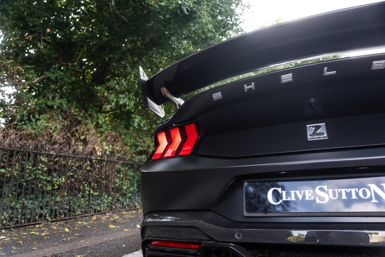 Ford Mustang view 12