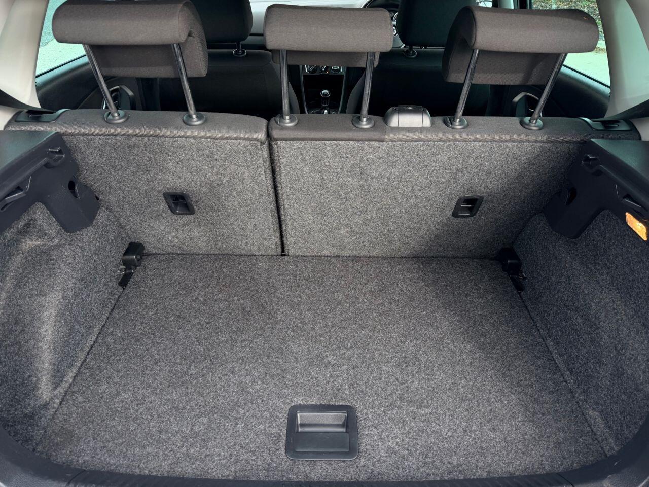 Volkswagen Polo view 25