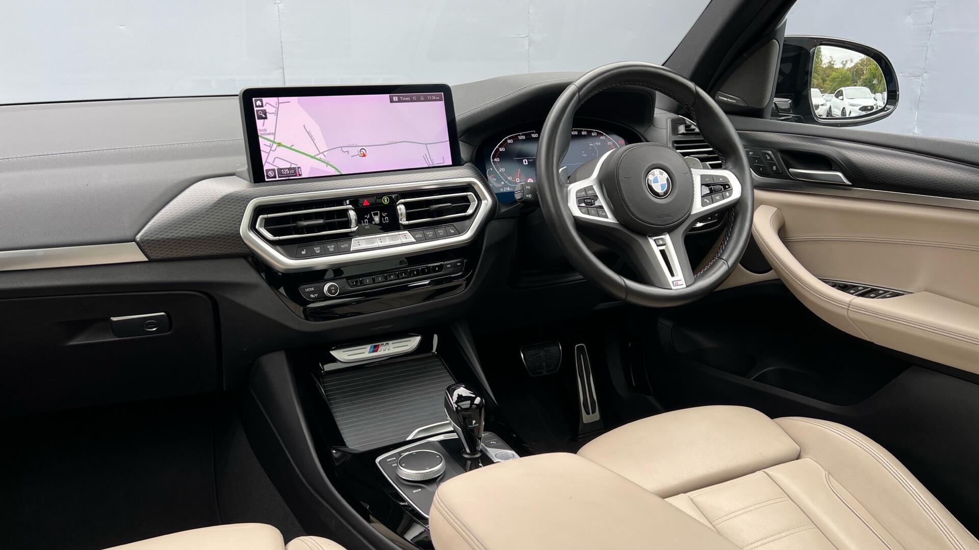 BMW X3 view 34