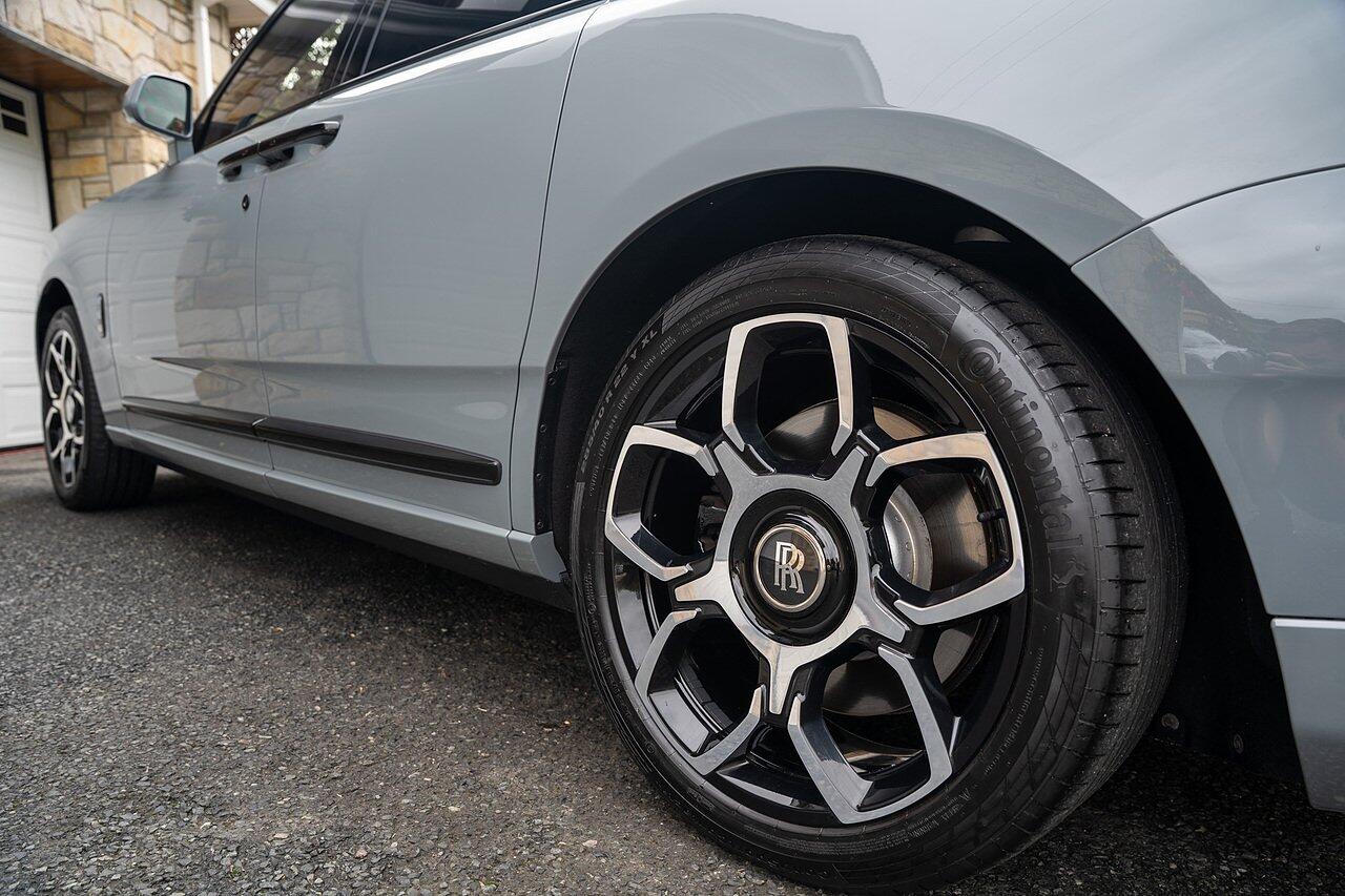 Rolls-Royce Cullinan view 14