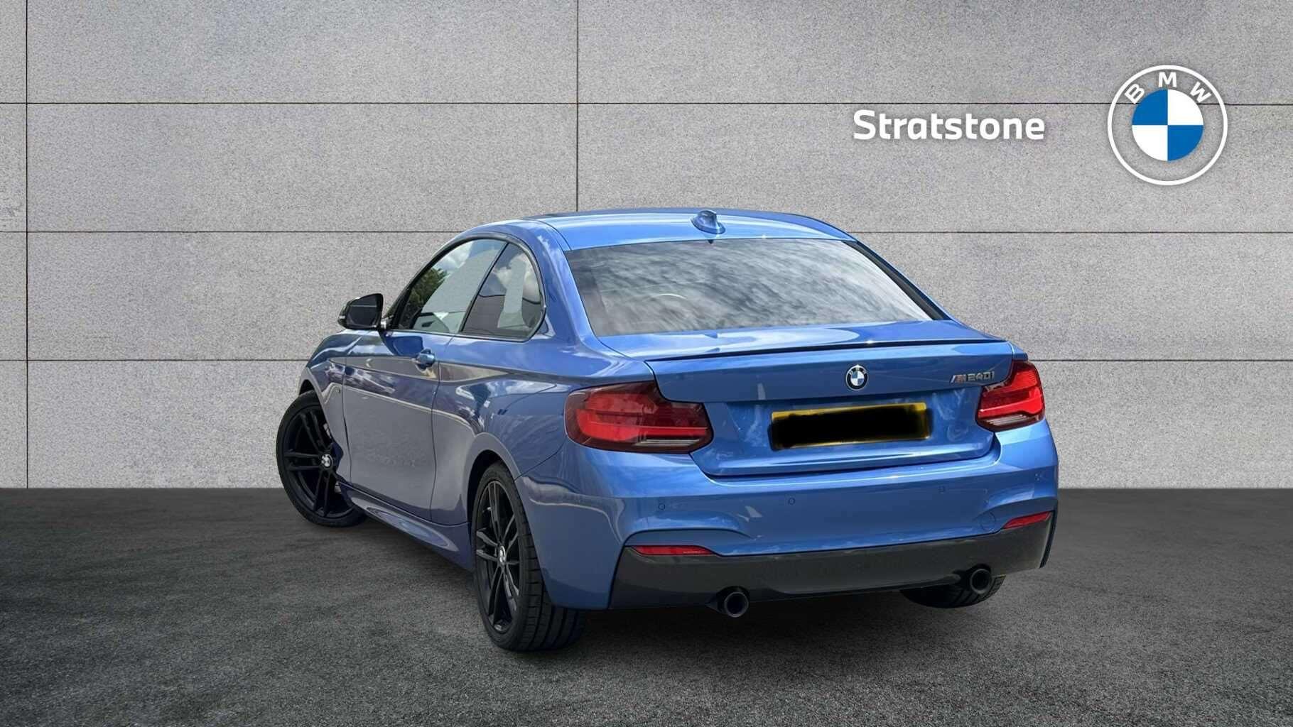 BMW 2 Series view 2