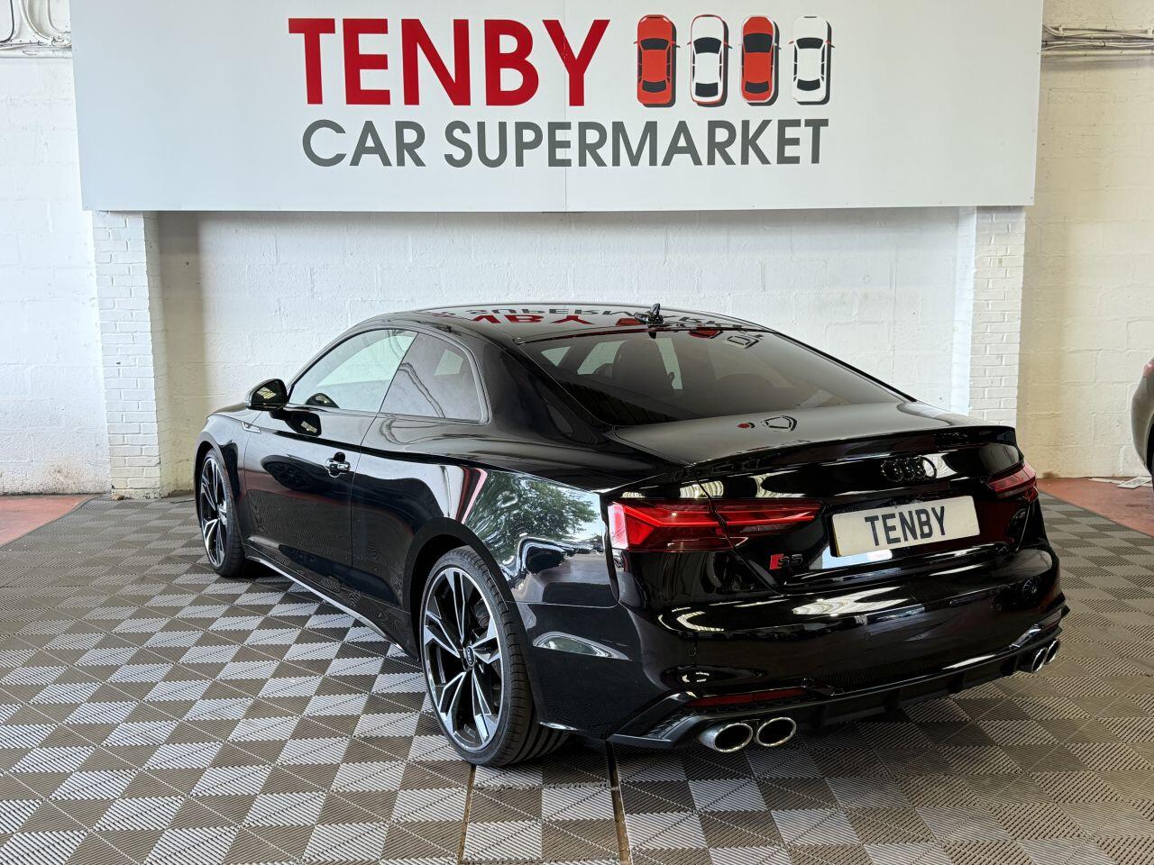 Audi S5 view 7