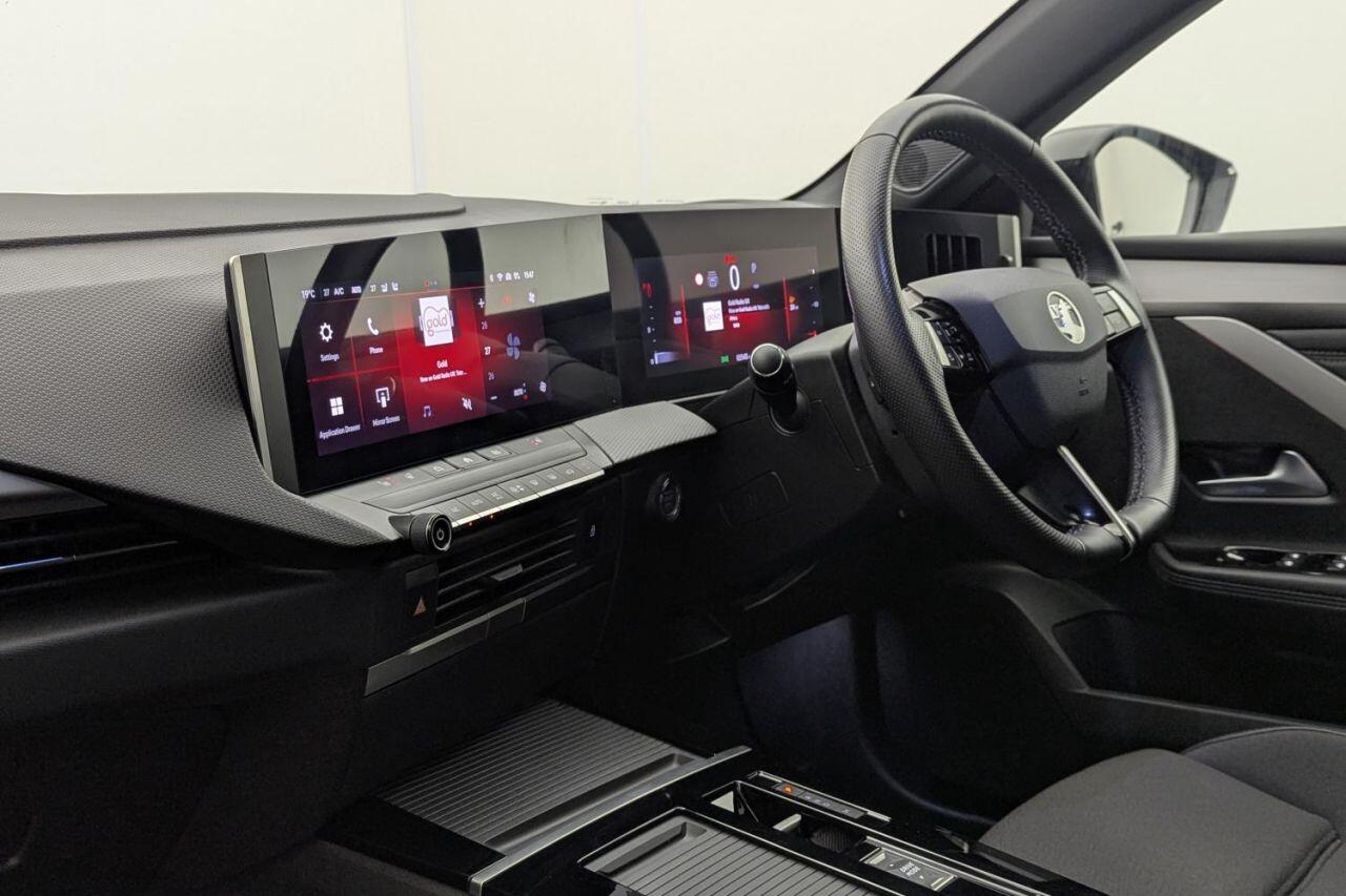 Vauxhall Astra view 22