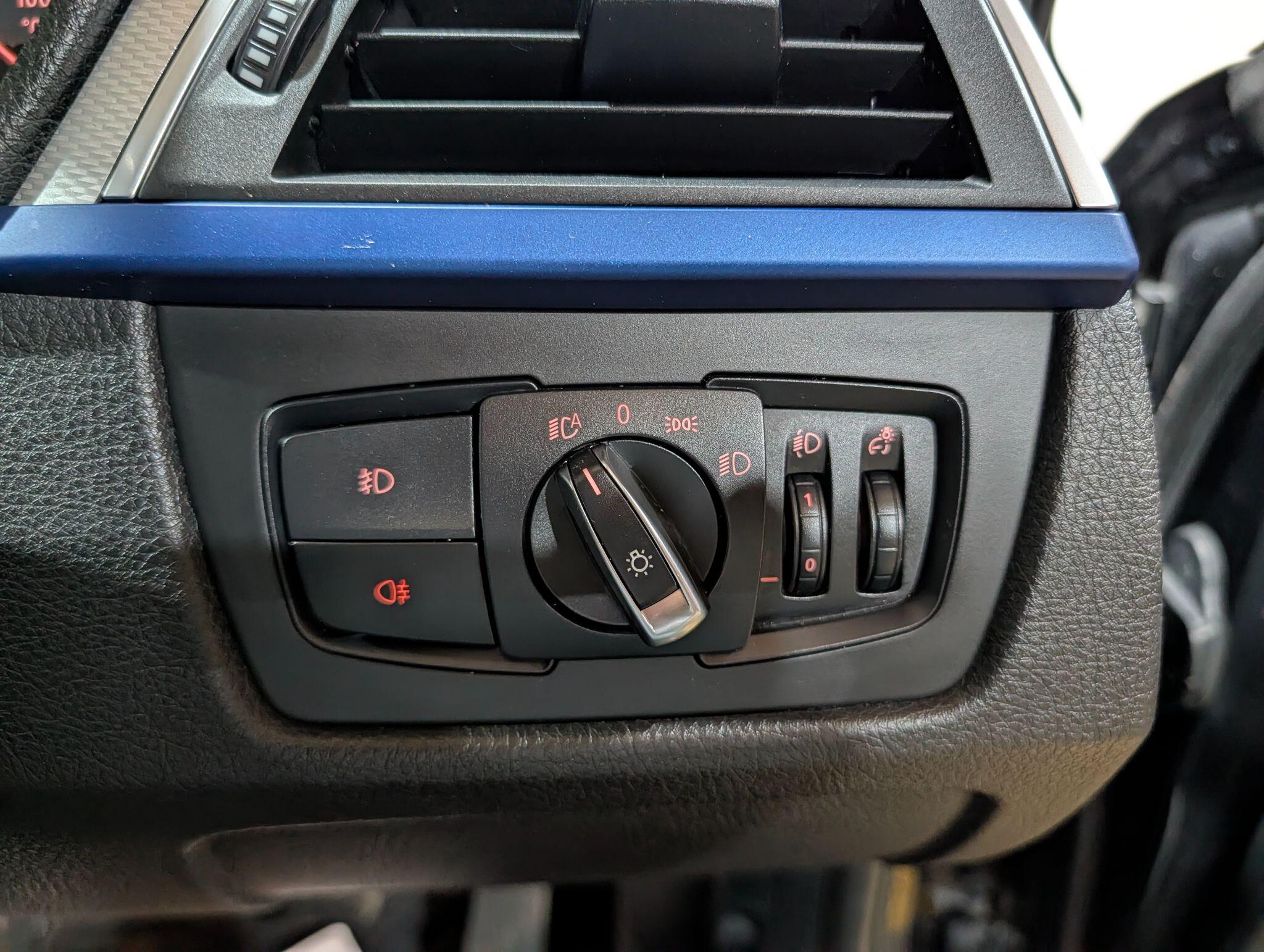 BMW 3 Series view 31